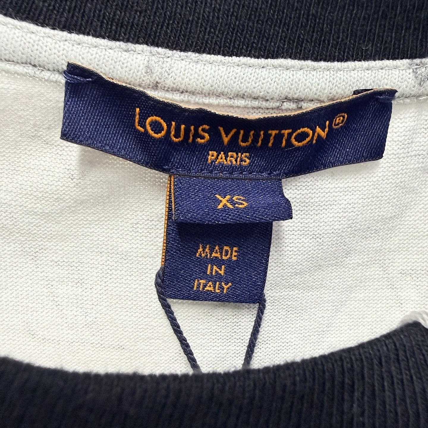 Louis Vuitton Louis Vuitton Monogram Chain T-Shirt Size XS Size XS / US 0-2 / IT 36-38 - 3 Thumbnail