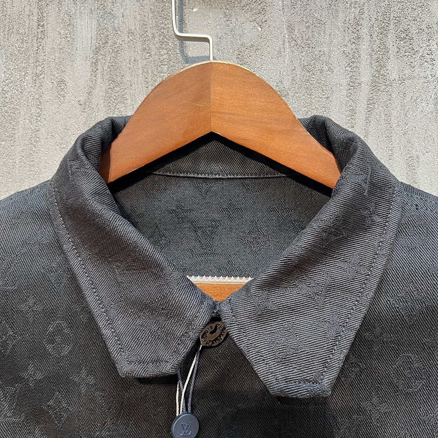 Louis Vuitton Louis Vuitton Monogram Denim Jacket Size M Size US M / EU 48-50 / 2 - 7 Thumbnail