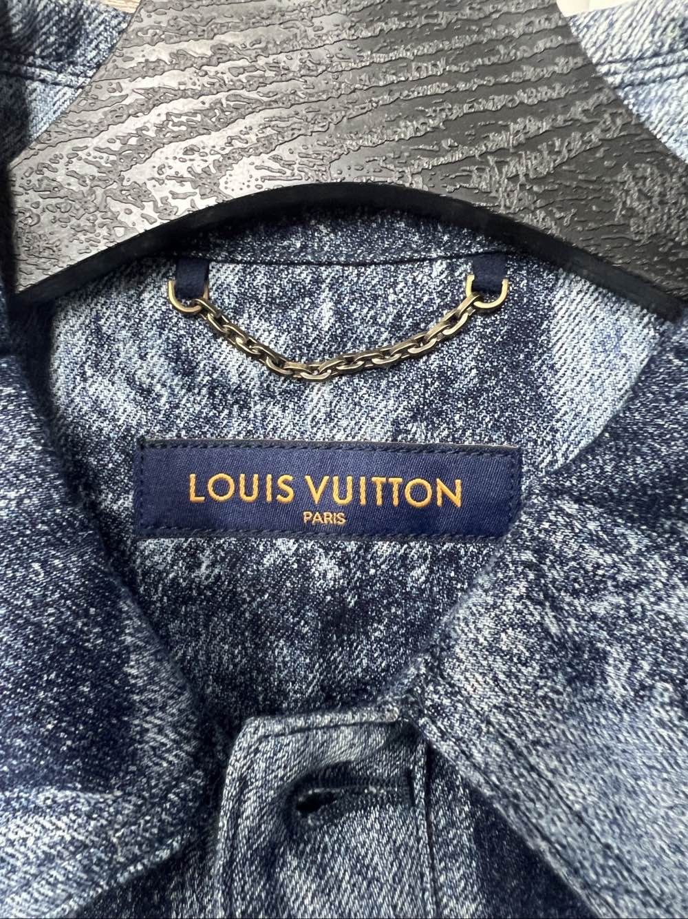 Louis Vuitton Louis Vuitton Salt Print Denim Shirt Size S Size US S / EU 44-46 / 1 - 3 Thumbnail