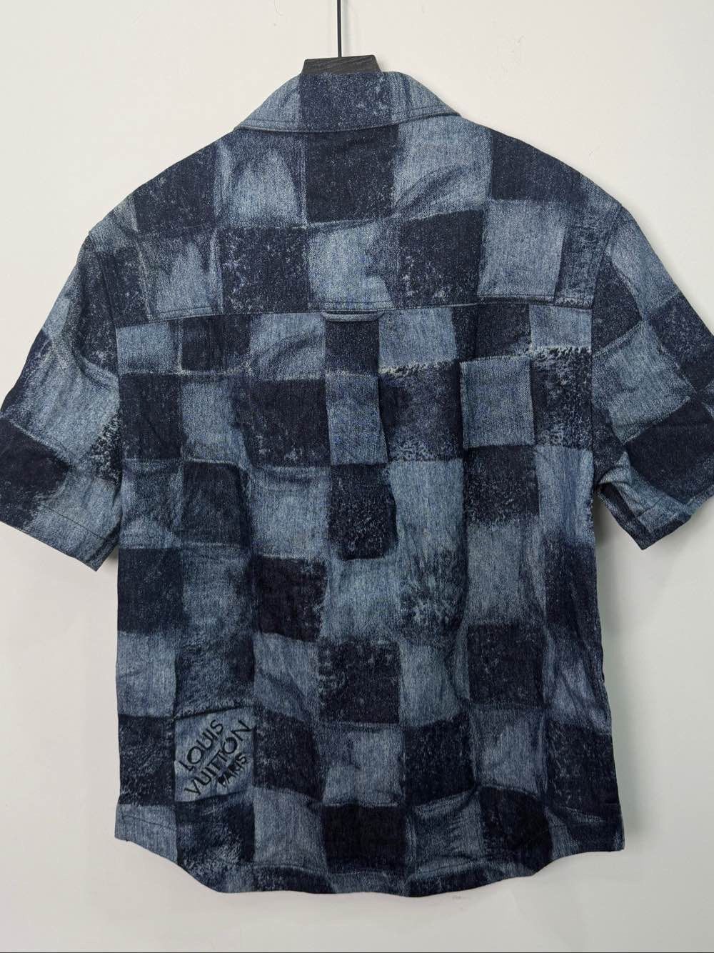 Louis Vuitton Louis Vuitton Salt Print Denim Shirt Size S Size US S / EU 44-46 / 1 - 2 Thumbnail
