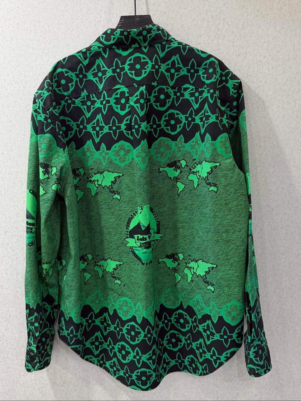 Louis Vuitton Louis Vuitton Monogram Map Print Button Up Shirt Size M Size US M / EU 48-50 / 2 - 2 Thumbnail