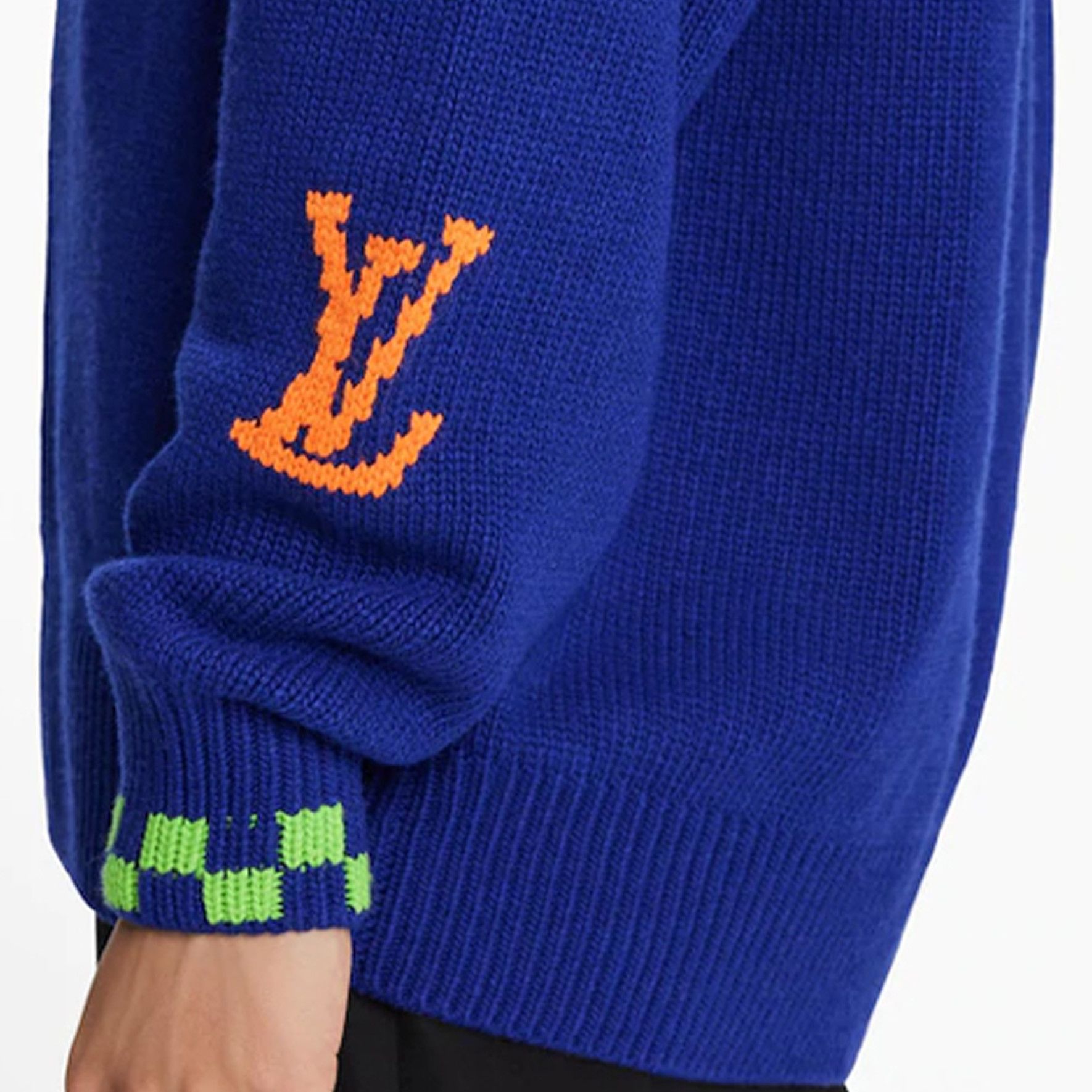 Louis Vuitton Louis Vuitton Damier V-Neck Sweater Size XXL Size US XXL / EU 58 / 5 - 8 Thumbnail