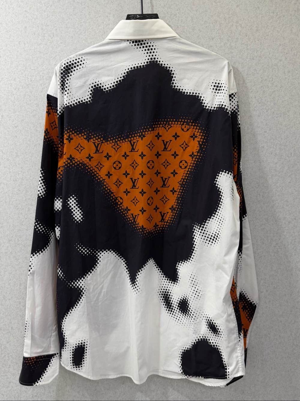 Louis Vuitton Louis Vuitton Monogram Print Shirt Size S Size US S / EU 44-46 / 1 - 2 Thumbnail