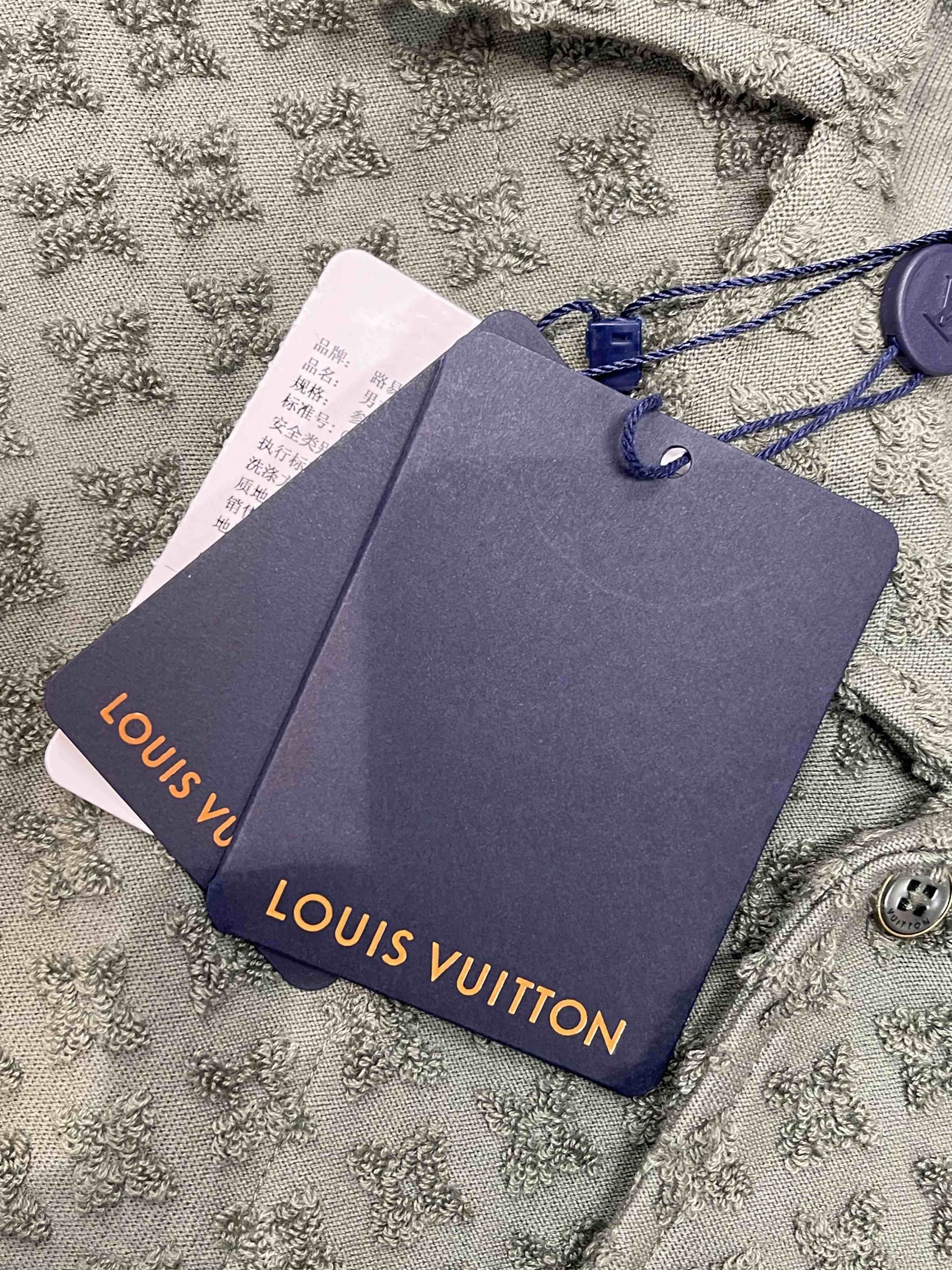 Louis Vuitton Louis Vuitton Monogram Jacquard Shirt Green Size XS Size US XS / EU 42 / 0 - 5 Thumbnail