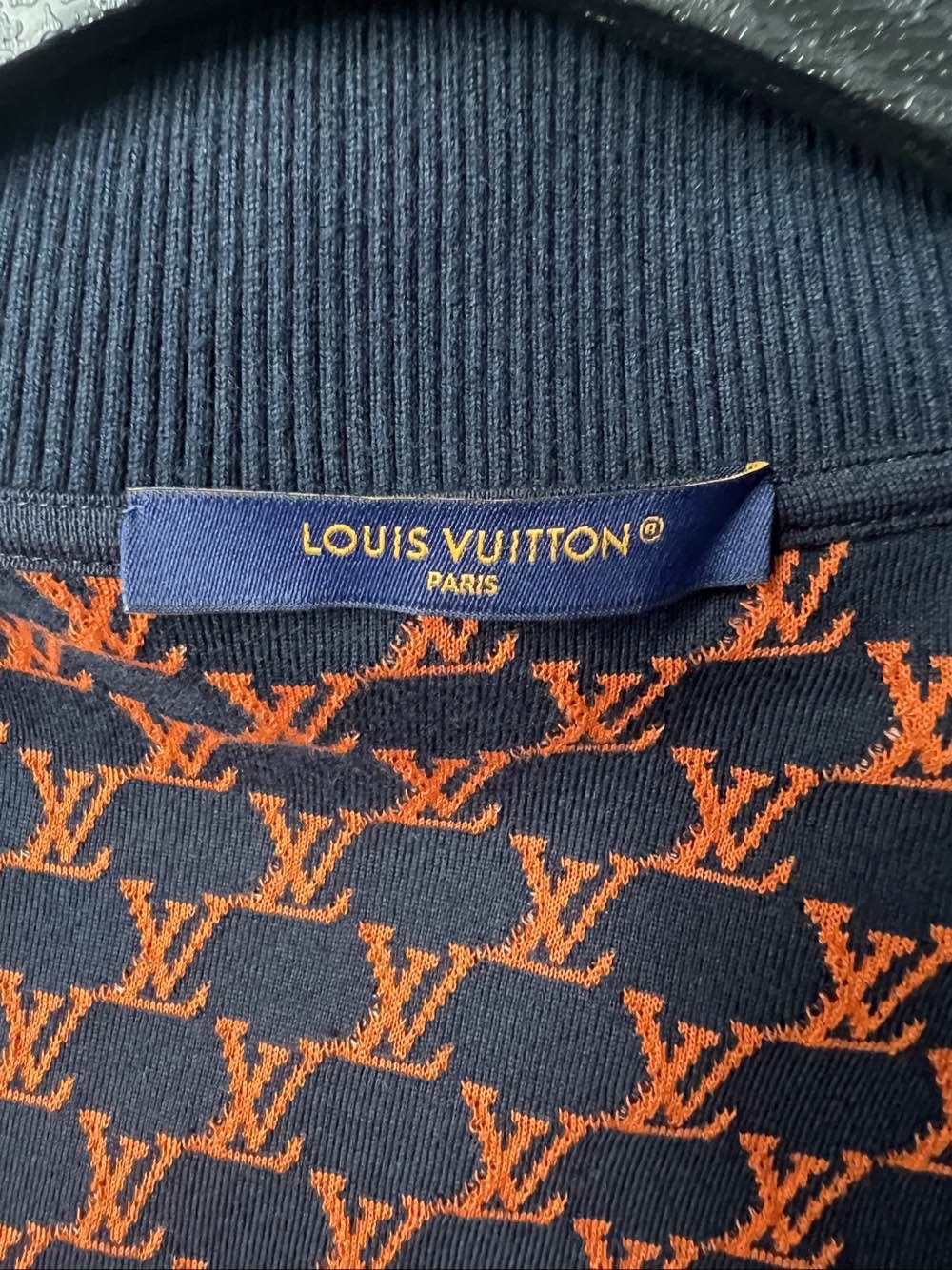 Louis Vuitton Louis Vuitton Monogram Knit Zip Up Bomber Size M Size US M / EU 48-50 / 2 - 3 Thumbnail