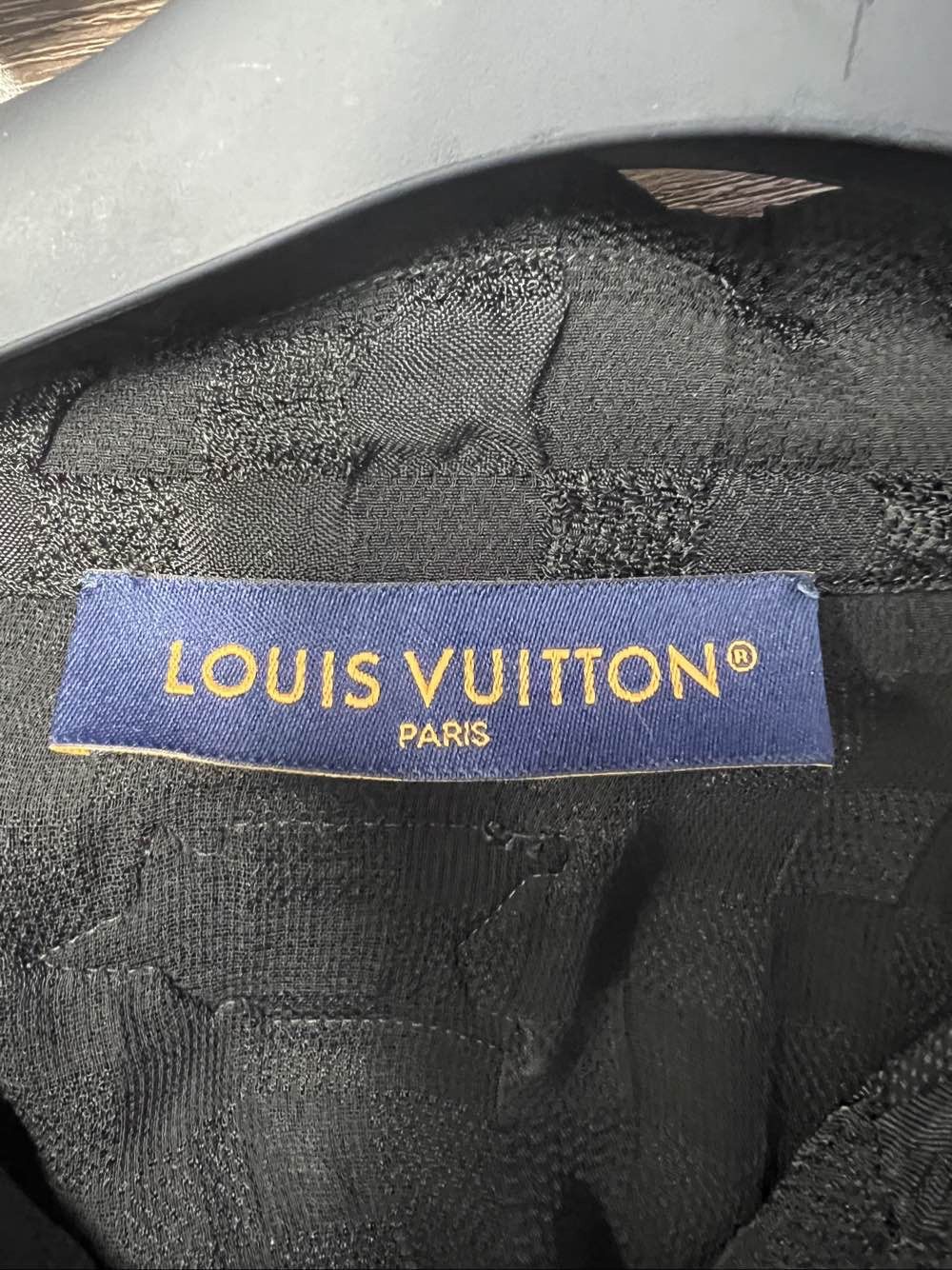 Louis Vuitton Louis Vuitton Textured Jacquard Short Sleeve Shirt XL Size US XL / EU 56 / 4 - 3 Thumbnail