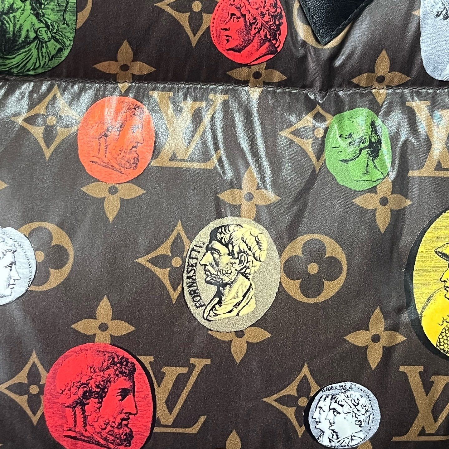 Louis Vuitton Louis Vuitton x Fornasetti Monogram Puffer Jacket Size 34 Size XXS / US 00 / IT 34 - 5 Thumbnail