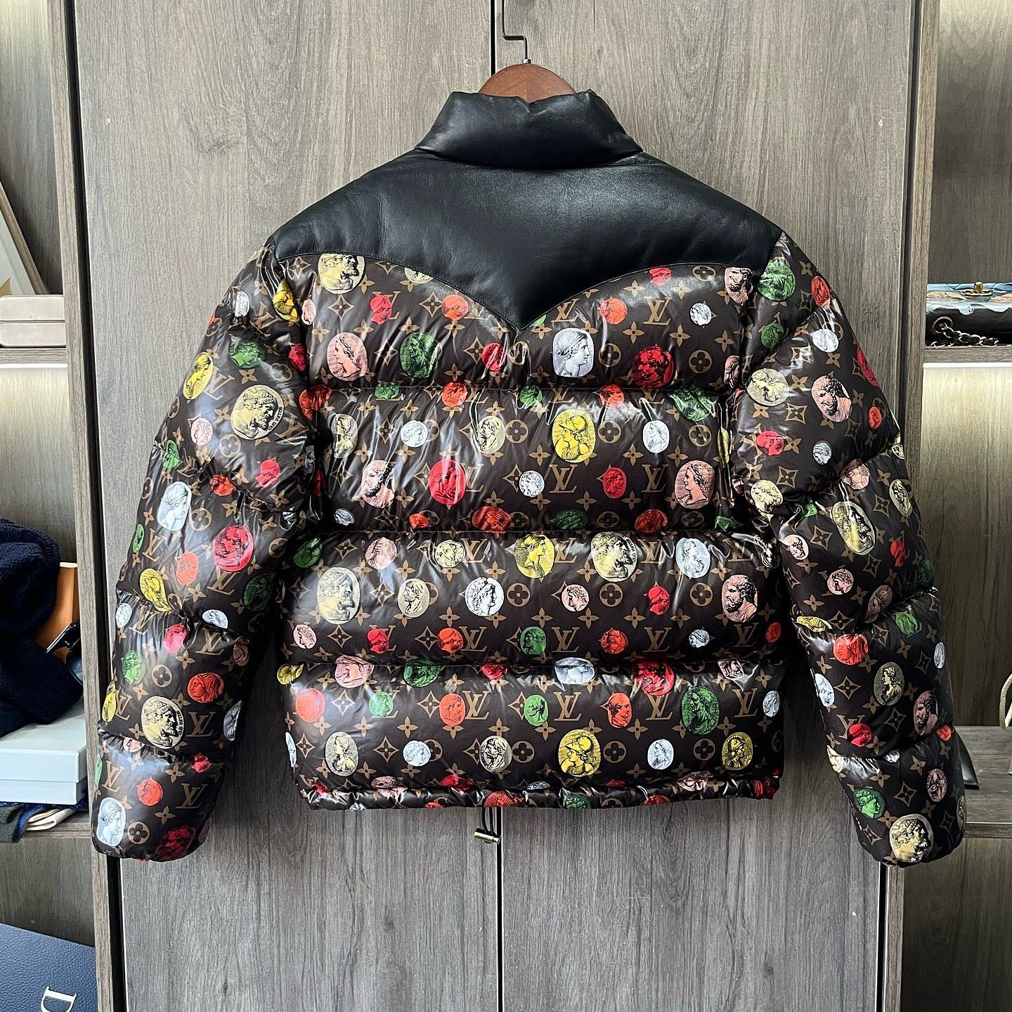 Louis Vuitton Louis Vuitton x Fornasetti Monogram Puffer Jacket Size 34 Size XXS / US 00 / IT 34 - 8 Thumbnail