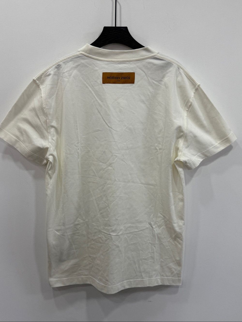 Louis Vuitton Louis Vuitton Embossed Logo T-Shirt Size XS Size US XS / EU 42 / 0 - 2 Thumbnail