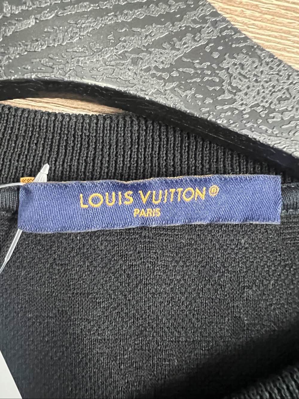 Louis Vuitton Louis Vuitton Monogram Pocket T-Shirt Size XS Size US XS / EU 42 / 0 - 3 Thumbnail