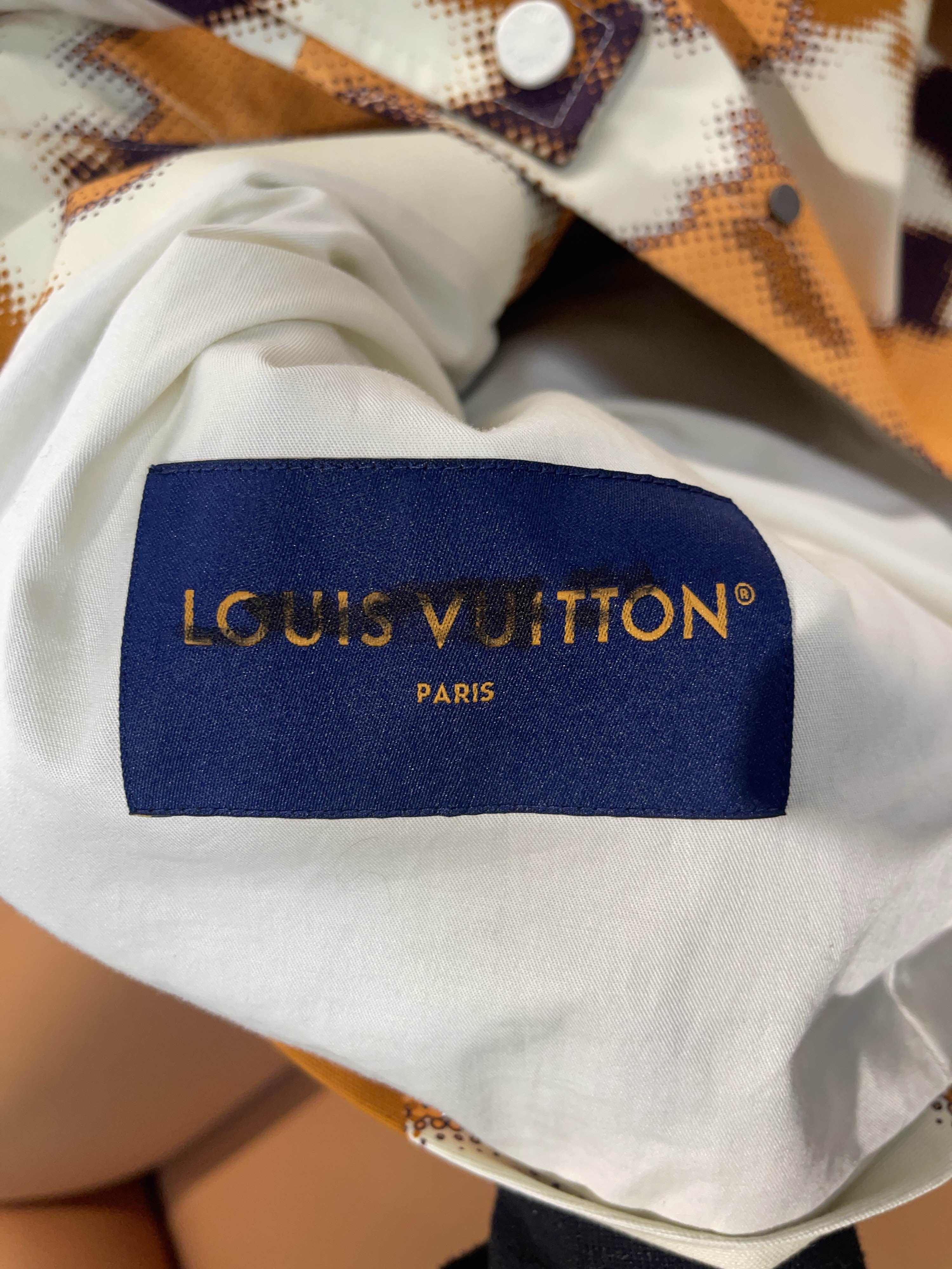 Louis Vuitton Louis Vuitton Orange Camo Hooded Jacket Size L Size US L / EU 52-54 / 3 - 3 Thumbnail