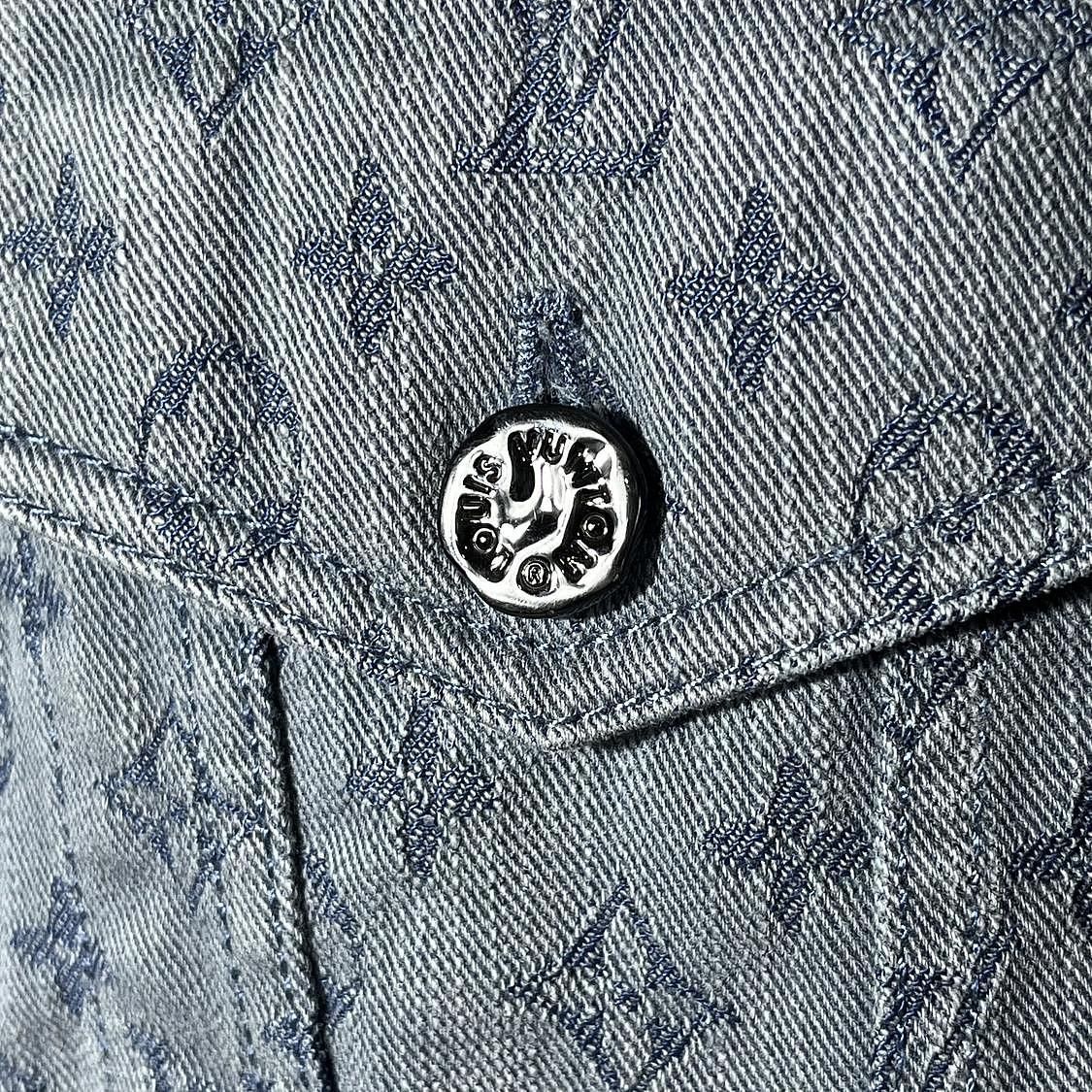 Louis Vuitton Louis Vuitton Monogram Denim Jacket Size M Size US M / EU 48-50 / 2 - 6 Thumbnail