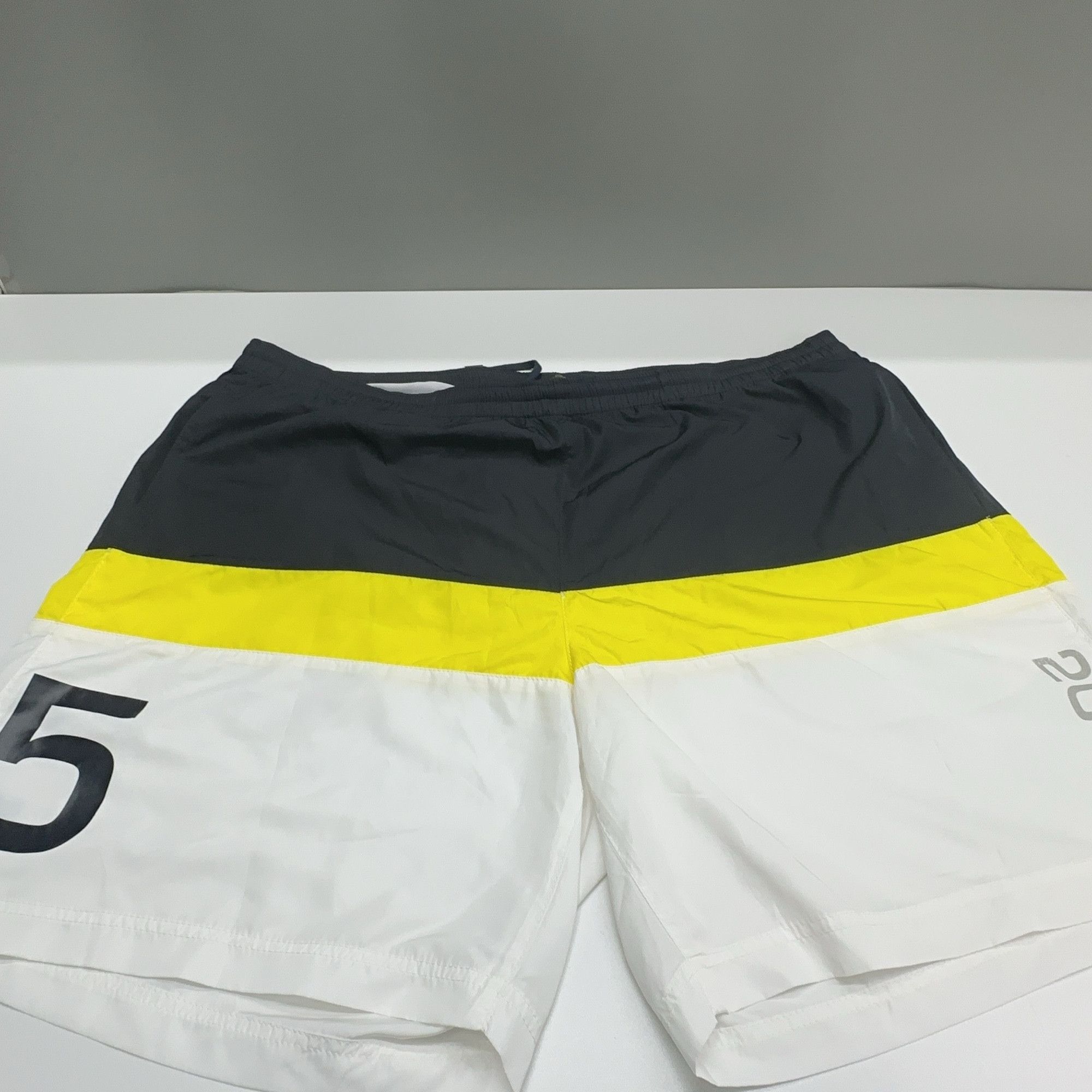 Louis Vuitton Louis Vuitton America's Cup Colorblock Shorts Size XXL Size US 38 / EU 54 - 6 Thumbnail