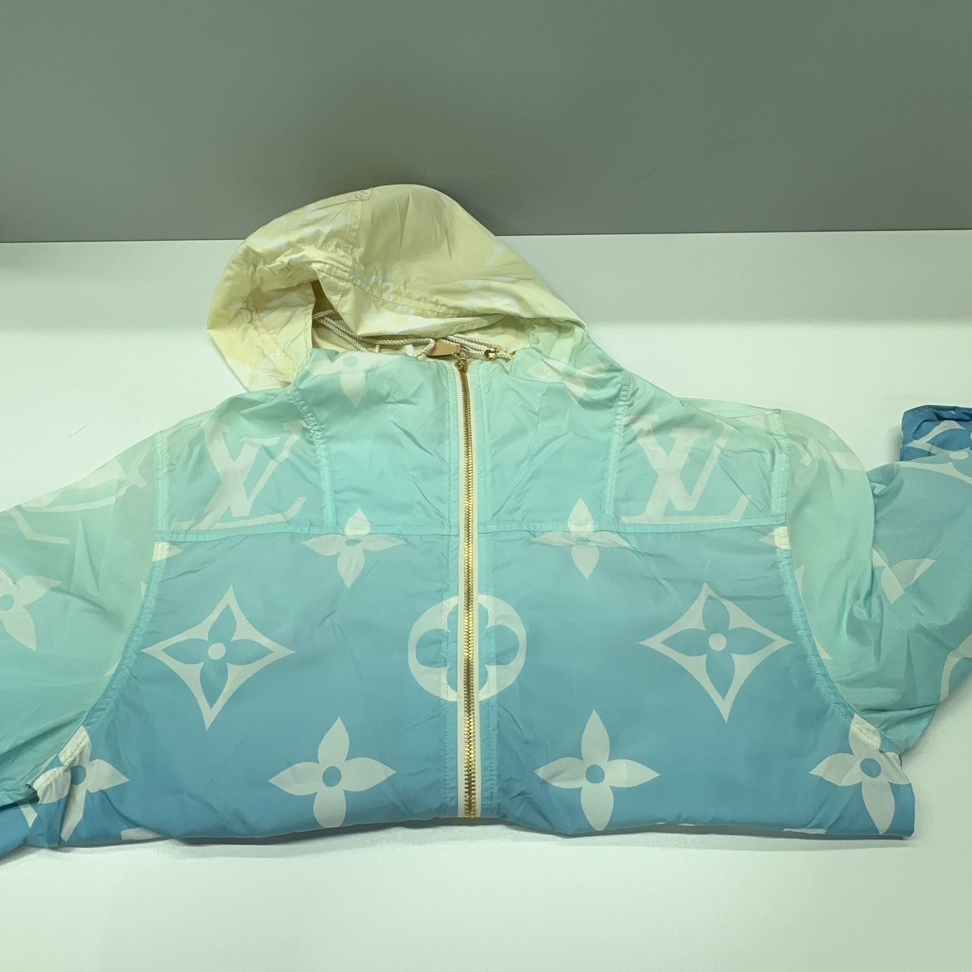 Louis Vuitton Louis Vuitton Monogram Gradient Hooded Jacket Size 36 Size XS / US 0-2 / IT 36-38 - 12 Thumbnail