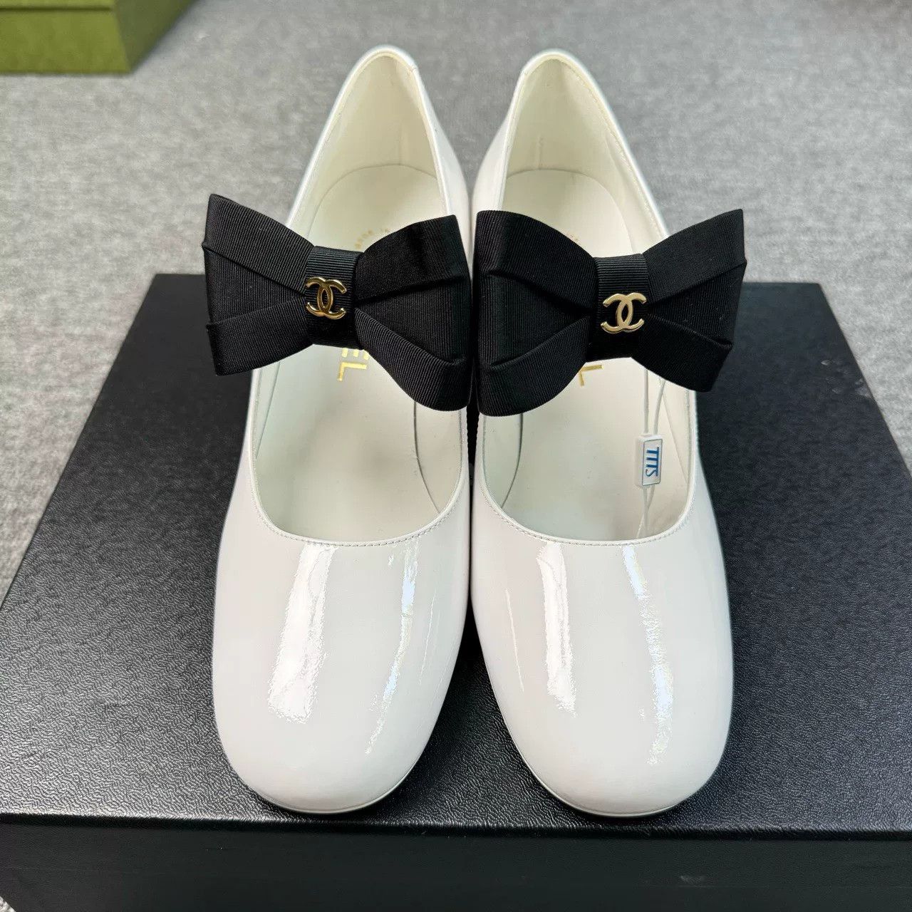 Chanel Chanel Patent Leather Block Heel Mary Jane Women's Size US 5.5 / IT 35.5 - 3 Thumbnail