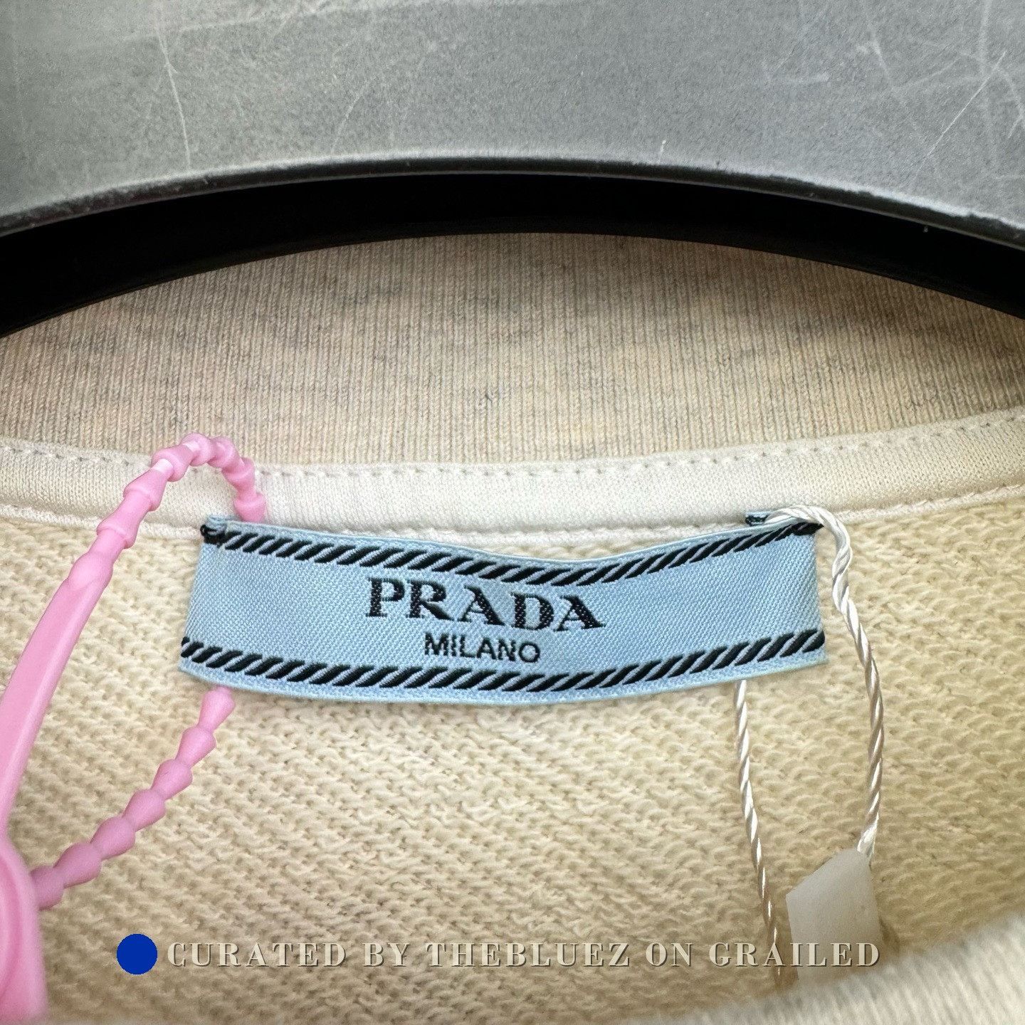 Prada Prada 23SS Beige Logo Embroidered Cropped Sweatshirt XS Size XS / US 0-2 / IT 36-38 - 3 Thumbnail