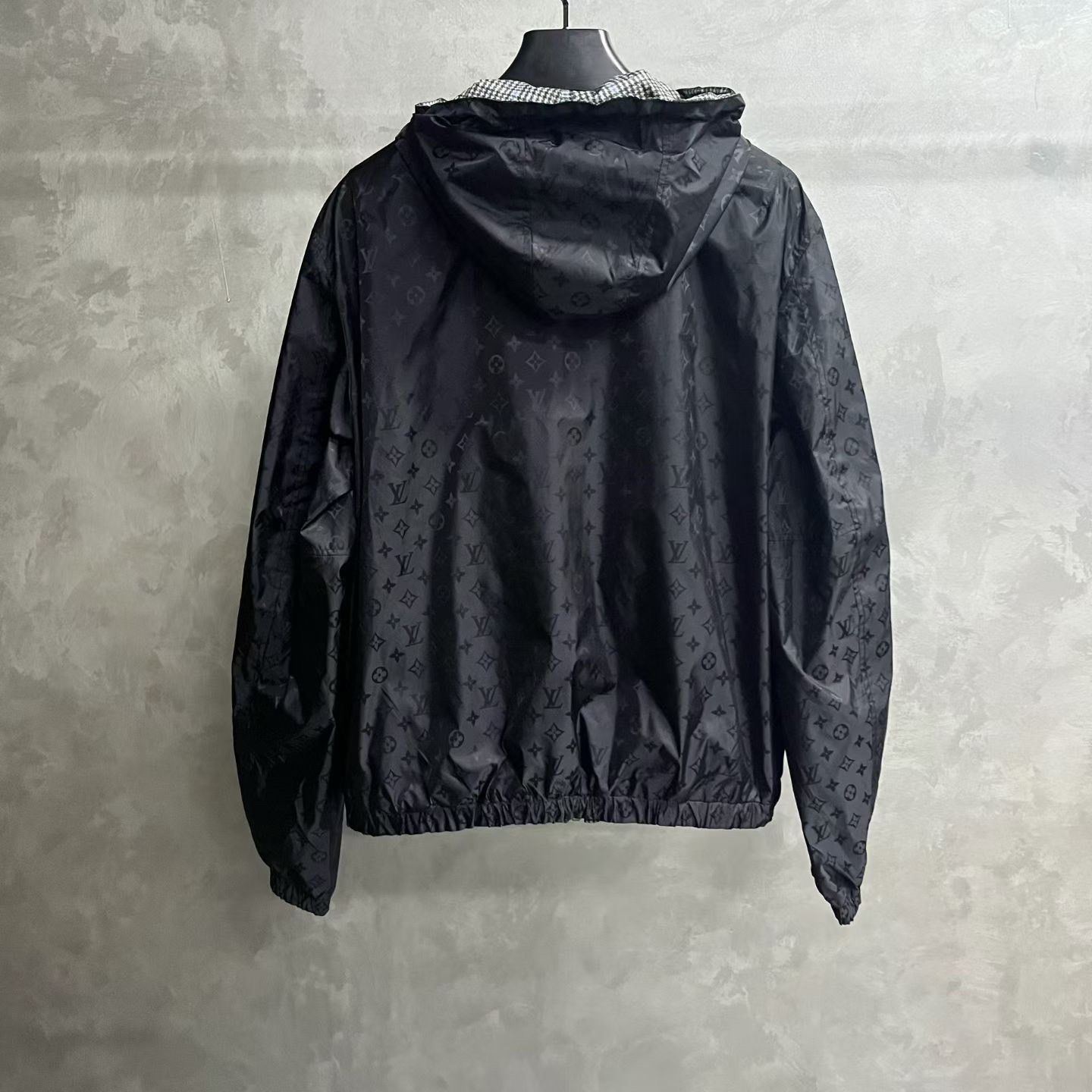 Louis Vuitton Louis Vuitton Double-Sided Raindrop Print Jacket Size US L / EU 52-54 / 3 - 2 Thumbnail