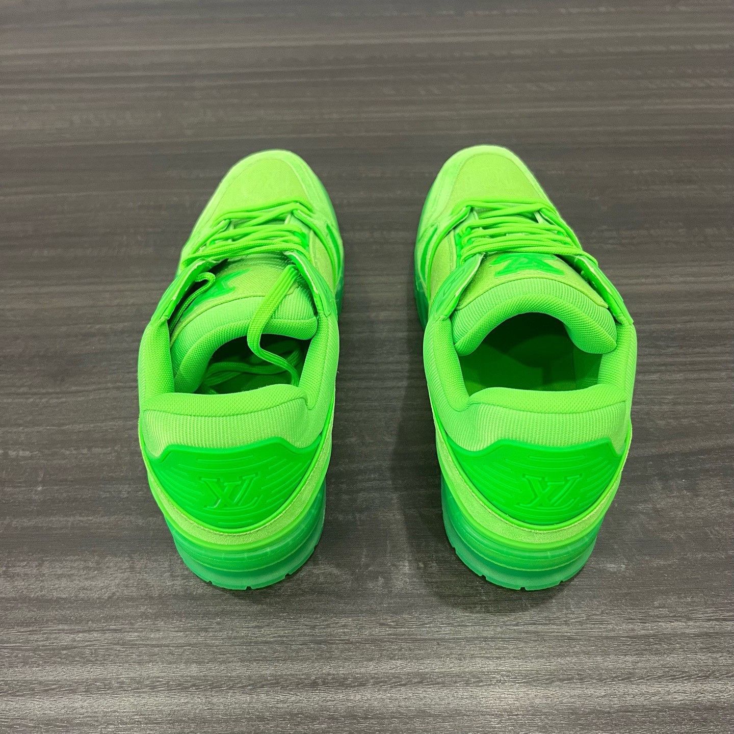 Louis Vuitton Louis Vuitton LV Trainer Neon Green Sneakers Size US 10 / EU 43 - 5 Thumbnail