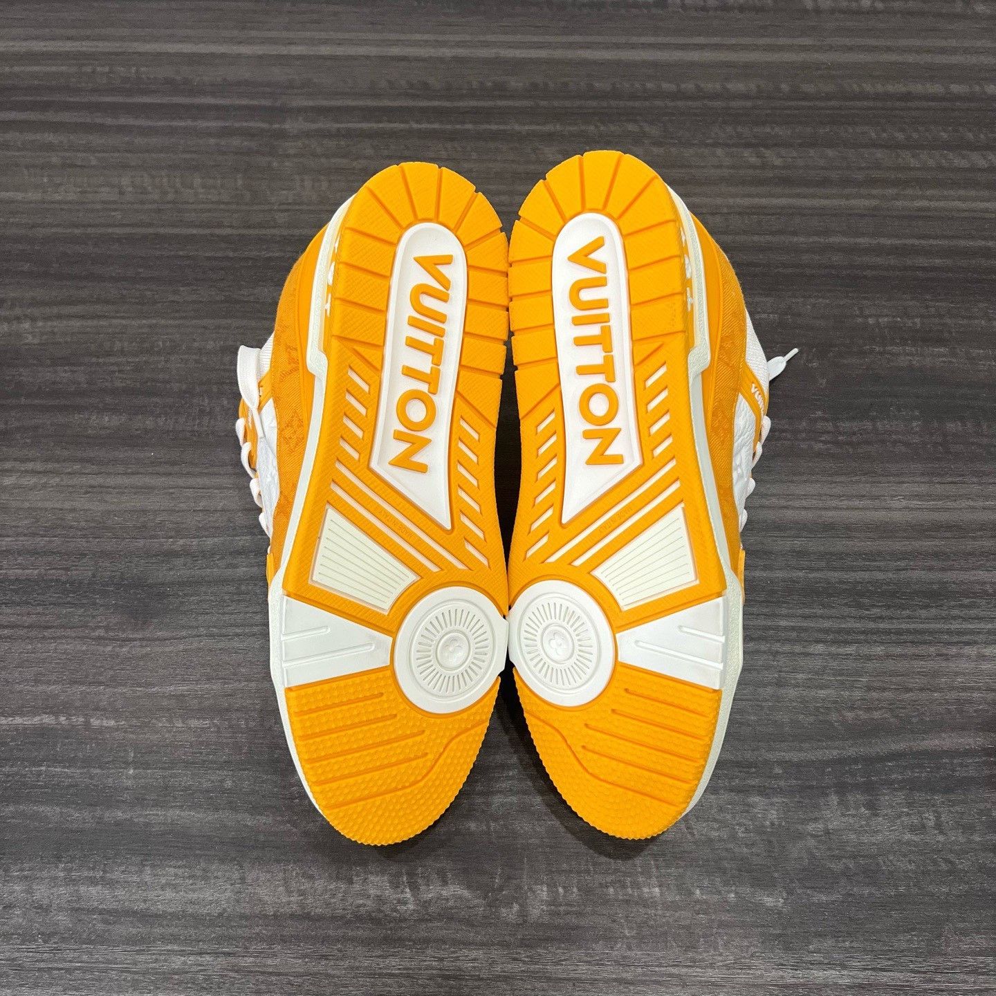 Louis Vuitton Louis Vuitton LV Trainer Sneakers Size US 10 / EU 43 - 7 Thumbnail