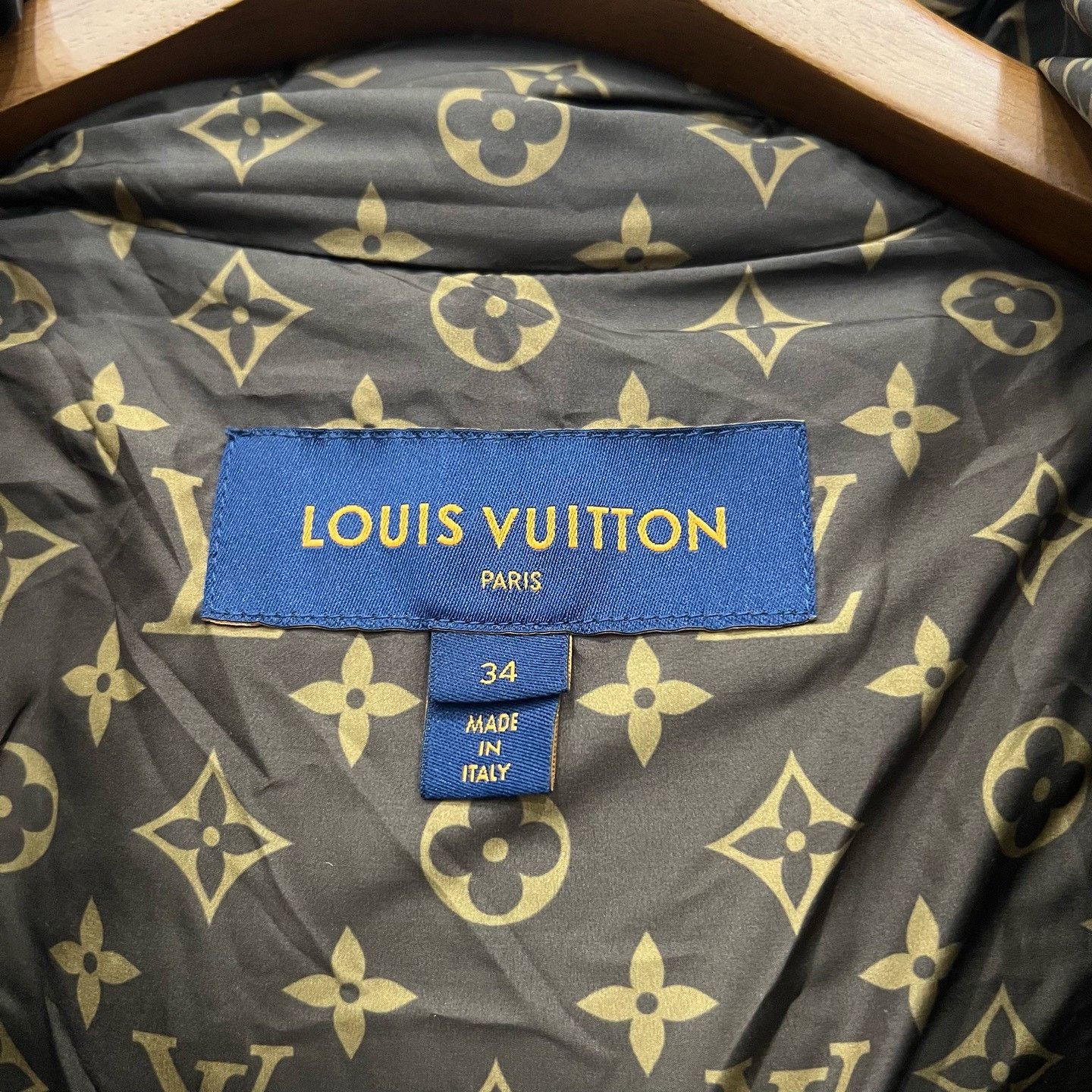 Louis Vuitton Louis Vuitton LV Full Print Down Jacket Size XXS / US 00 / IT 34 - 4 Thumbnail