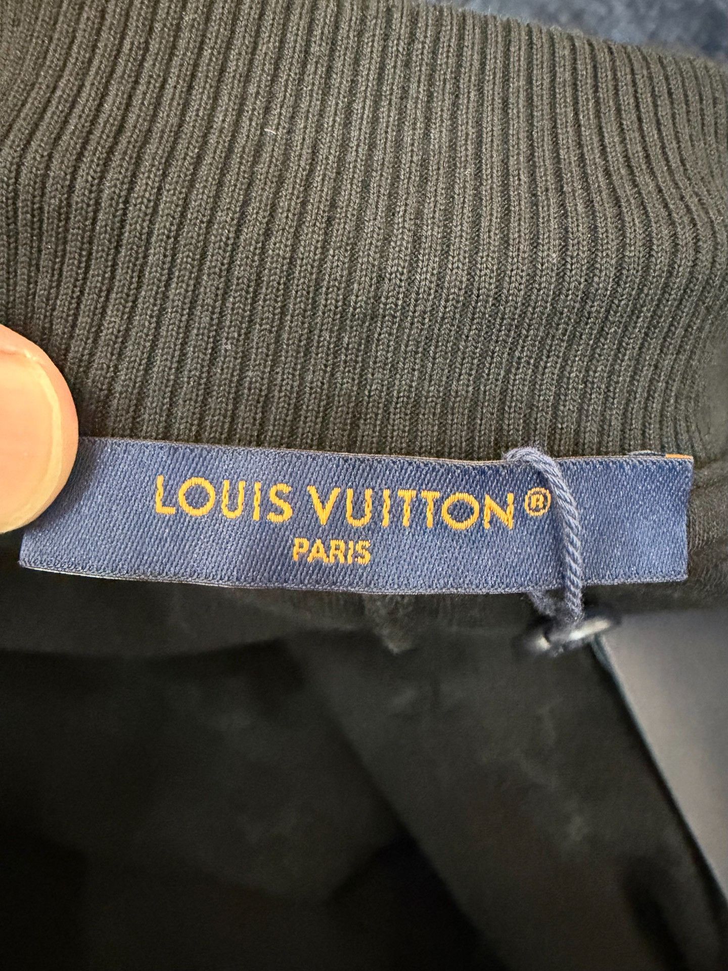 Louis Vuitton Louis Vuitton Embossed Towel Shorts Size US 30 / EU 46 - 3 Thumbnail