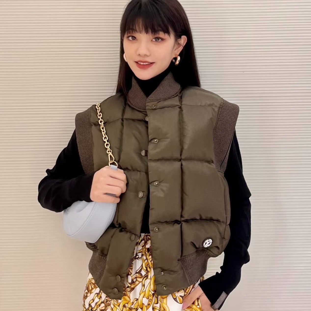 Louis Vuitton Louis Vuitton Solid Down Vest Size S / US 4 / IT 40 - 7 Thumbnail