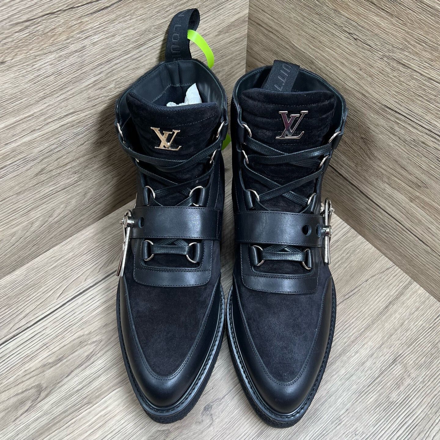 Louis Vuitton Louis Vuitton Creeper Black Chain Ankle Boots Size US 9 / EU 42 - 2 Thumbnail