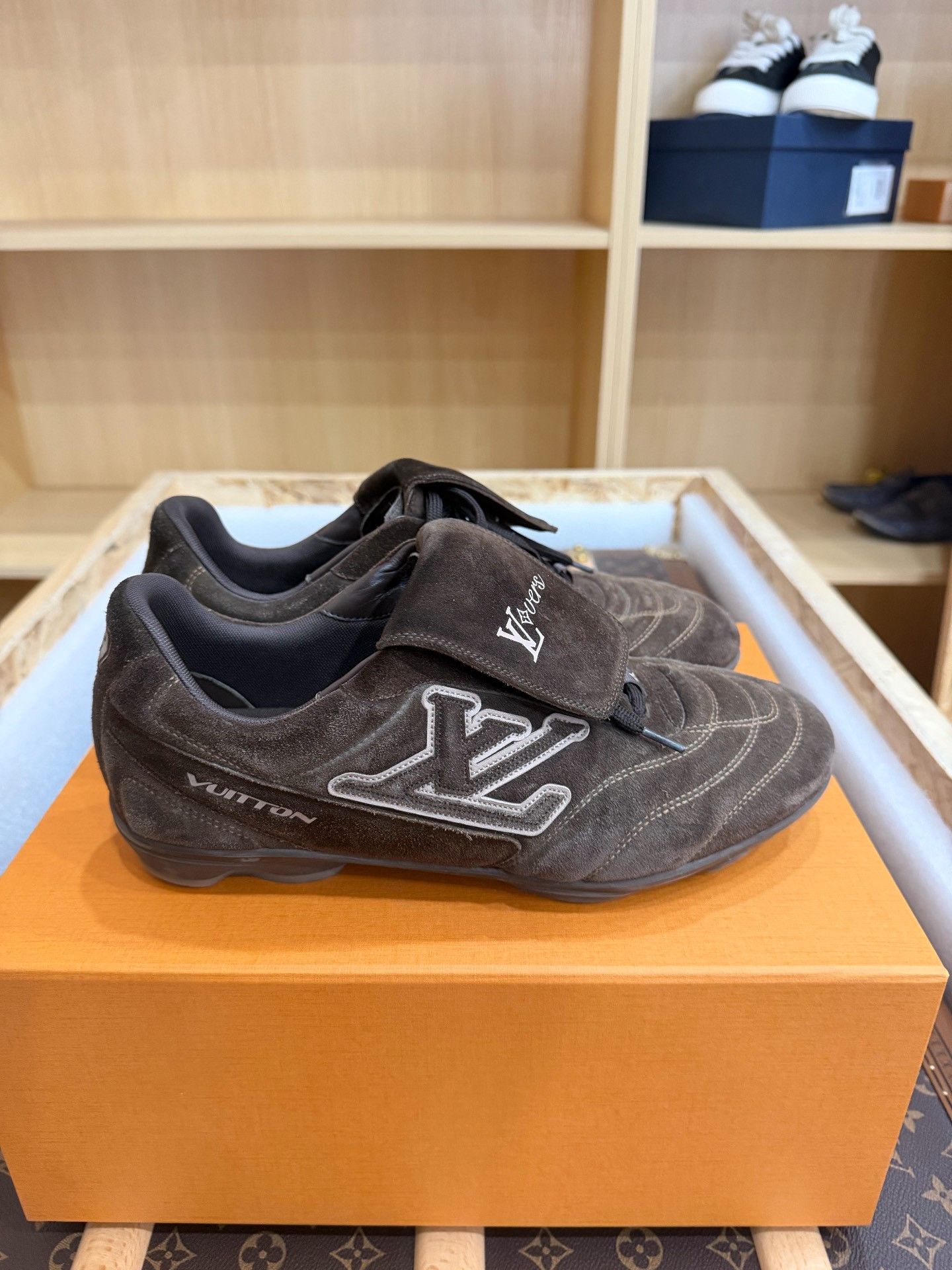 Louis Vuitton Louis Vuitton Footprint Soccer Shoes Size US 9 / EU 42 - 3 Thumbnail