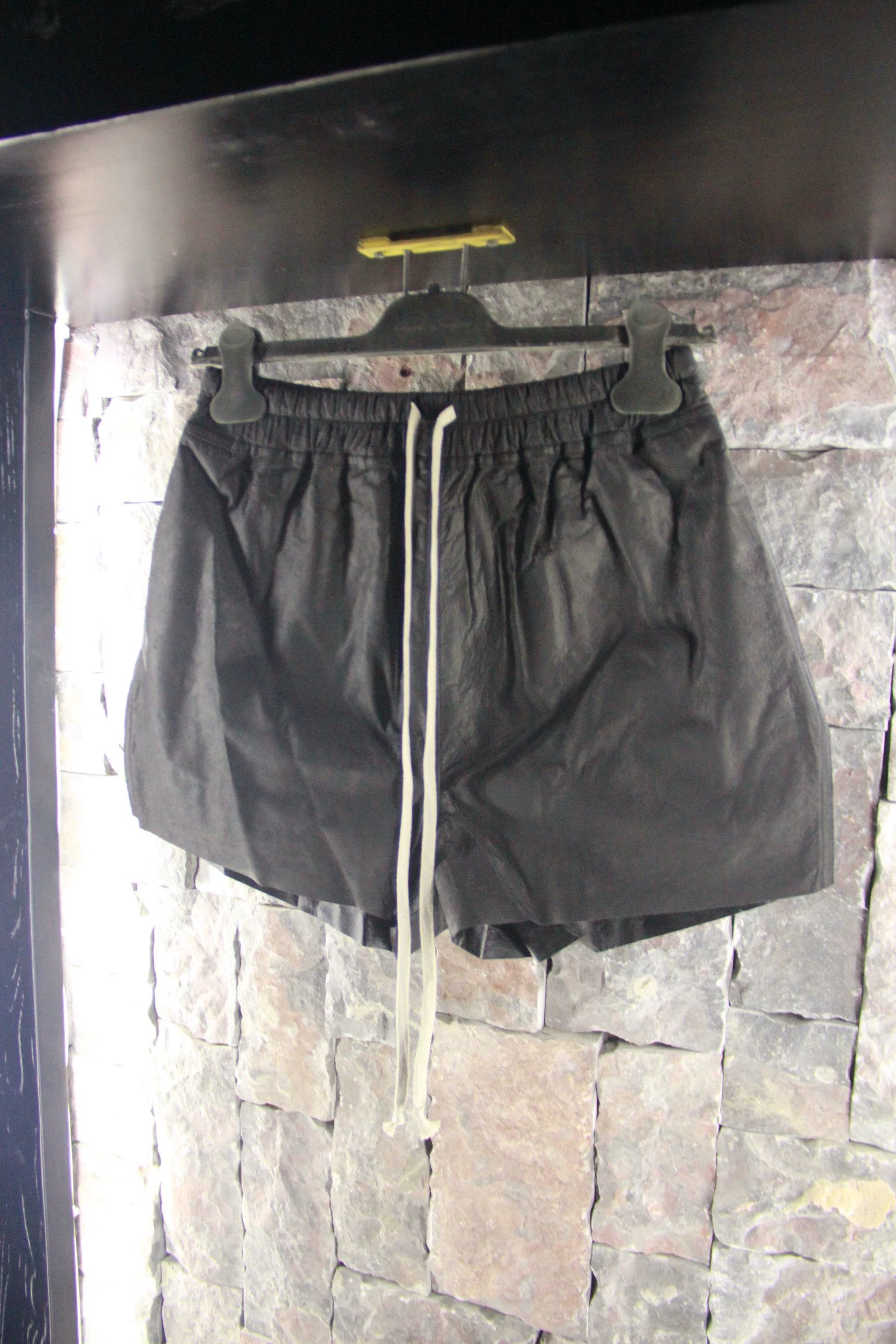 Rick Owens Rick Owens Black Shorts Men 32 Size US 32 / EU 48 - 5 Thumbnail