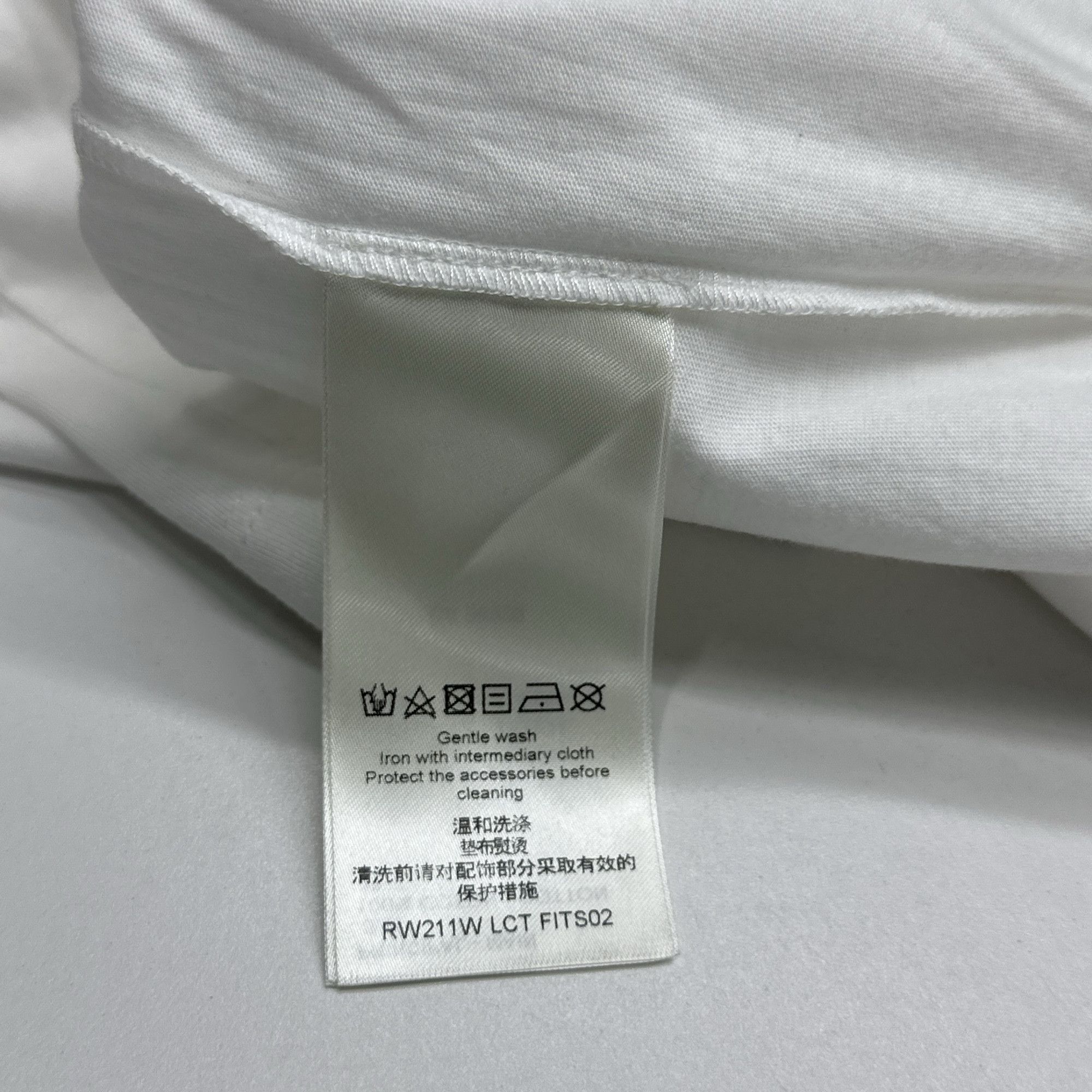 Louis Vuitton Louis Vuitton Chain Detail Logo T-Shirt Size XL Size XL / US 12-14 / IT 48-50 - 4 Thumbnail
