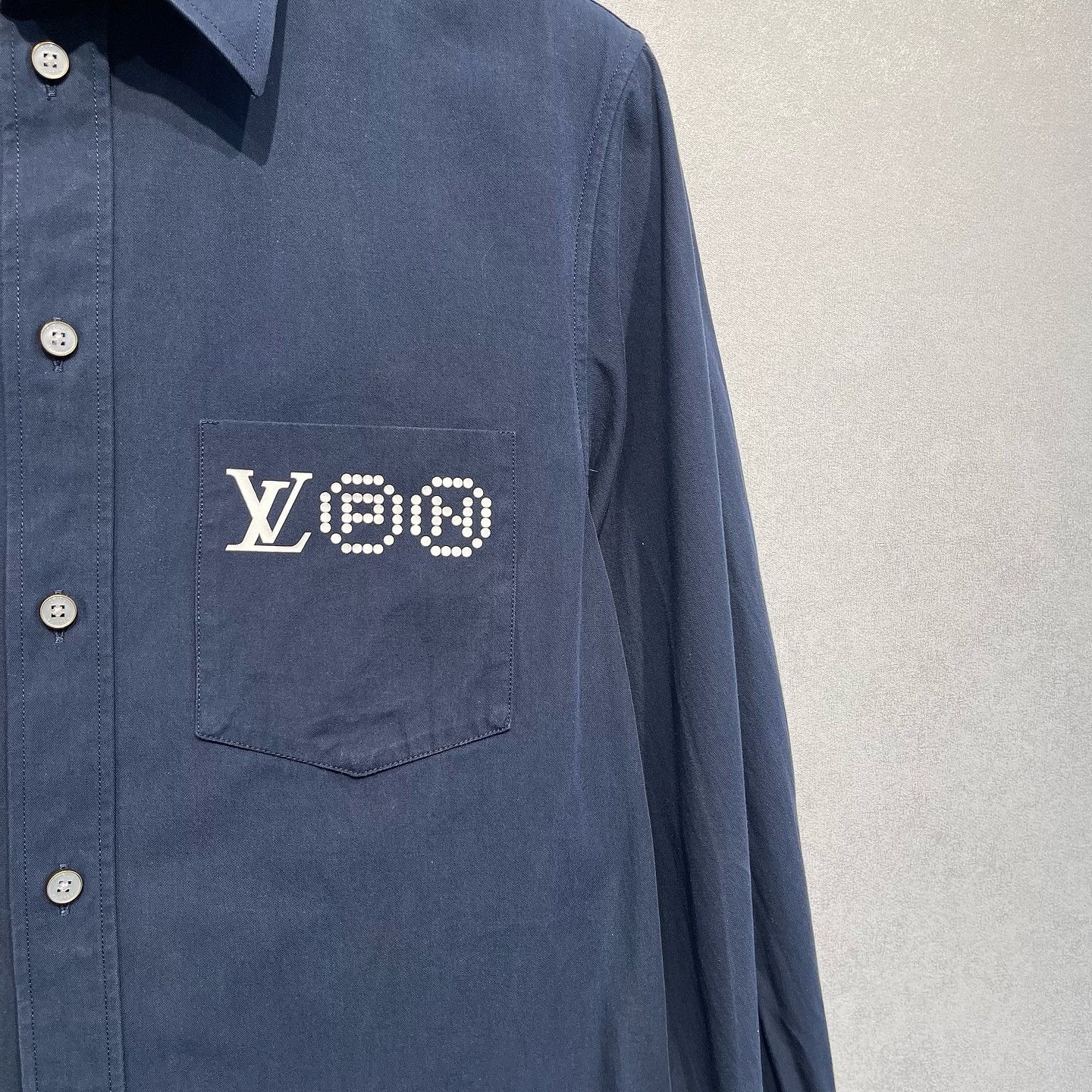 Louis Vuitton Louis Vuitton x Nigo Faces Print Shirt Size S Size US S / EU 44-46 / 1 - 7 Thumbnail