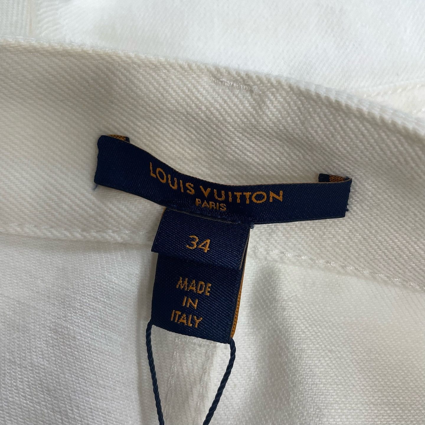 Louis Vuitton Louis Vuitton Monogram Patch White Shorts Size 34 Size 25" / US 0 / IT 36 - 3 Thumbnail