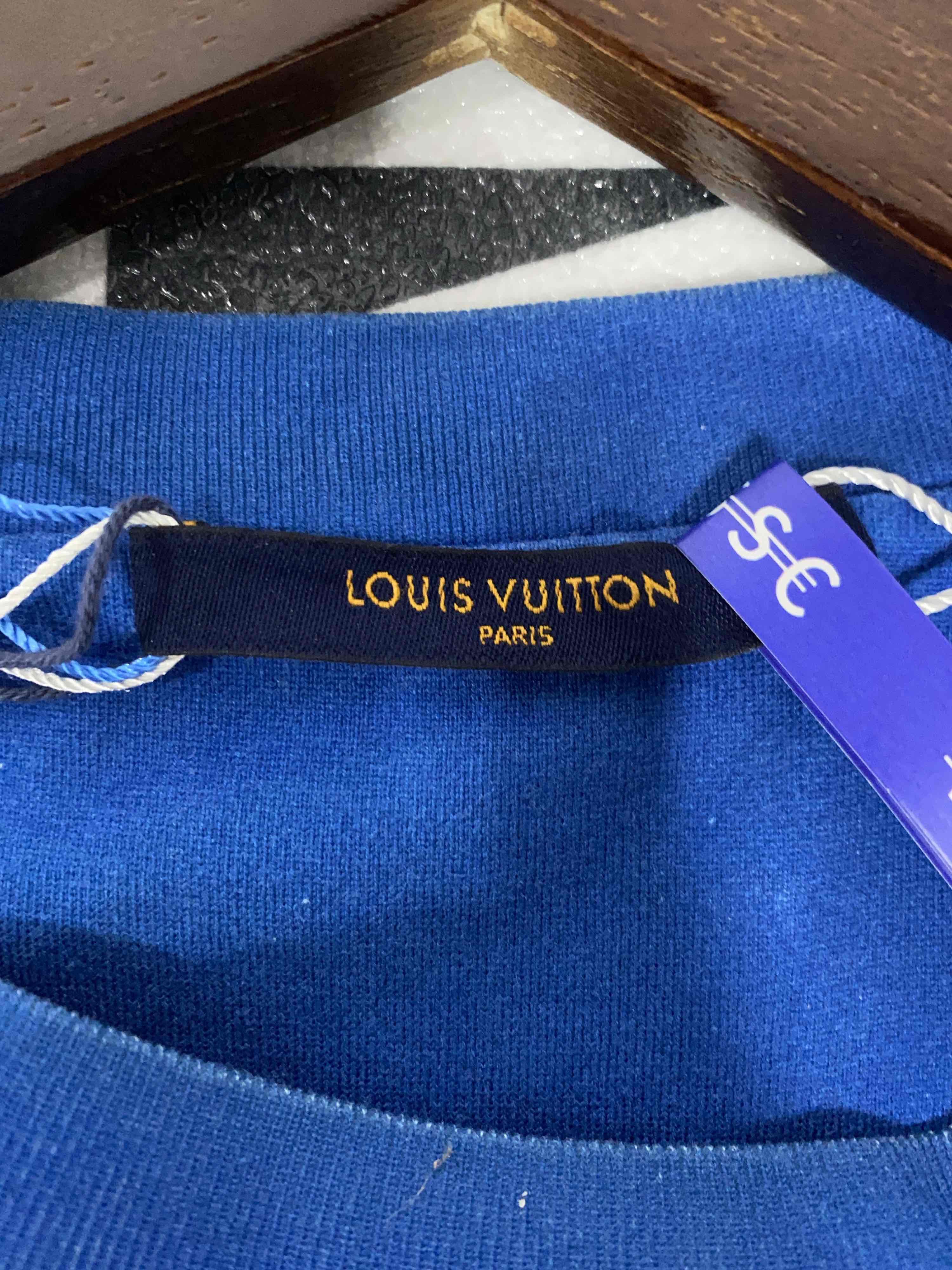Louis Vuitton Louis Vuitton Cloud Print T-Shirt Size XL Size US XL / EU 56 / 4 - 3 Thumbnail