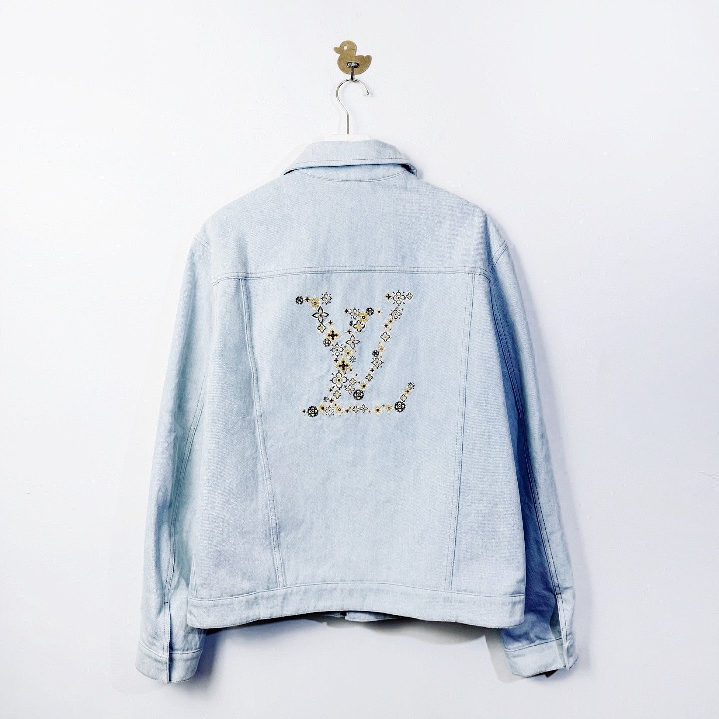Louis Vuitton Louis Vuitton Floral Embroidery Denim Jacket Size M Size US M / EU 48-50 / 2 - 2 Thumbnail