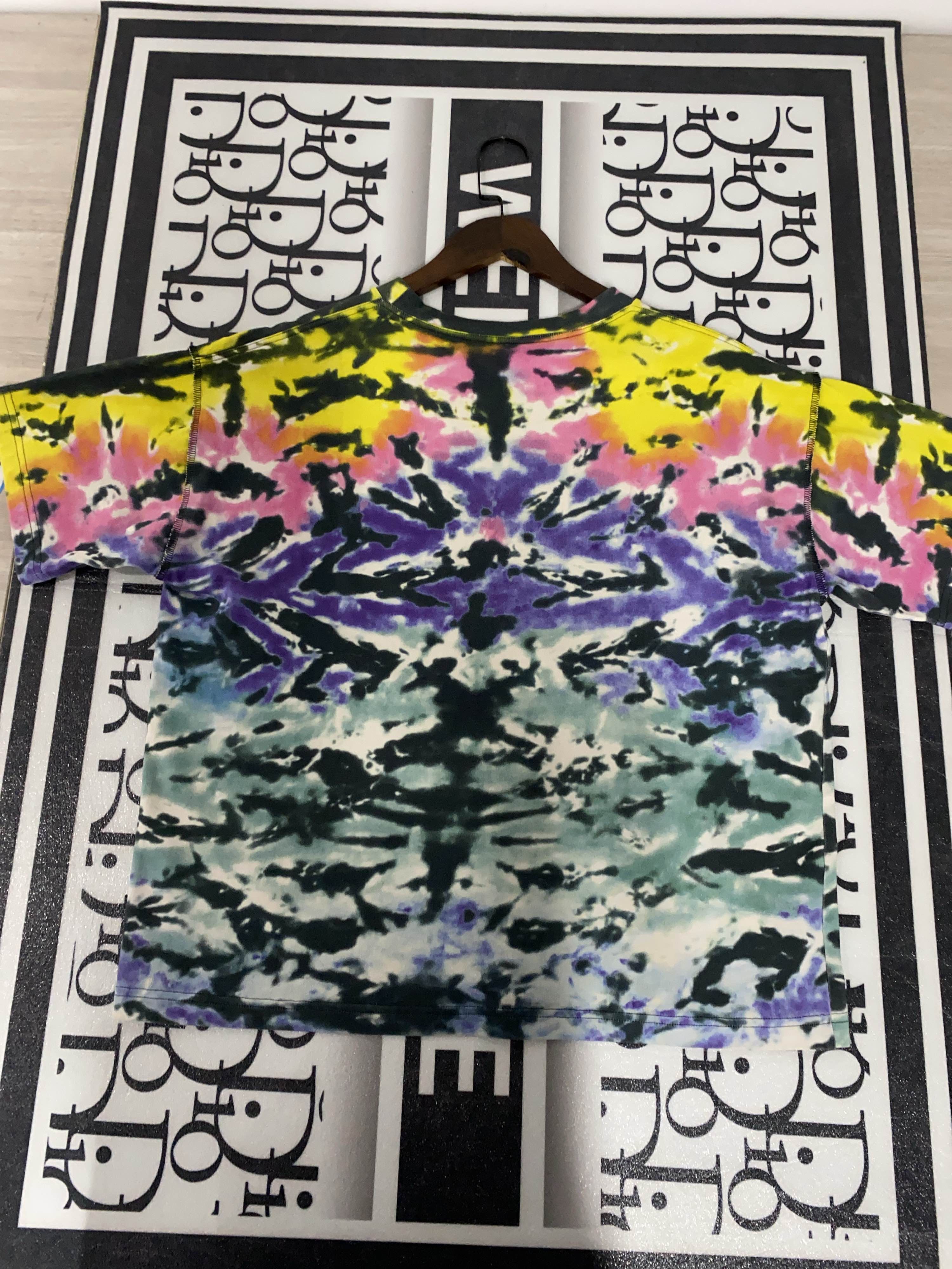 Louis Vuitton Louis Vuitton Plain Rainbow Tie Dye T-Shirt Size M Size US M / EU 48-50 / 2 - 2 Thumbnail