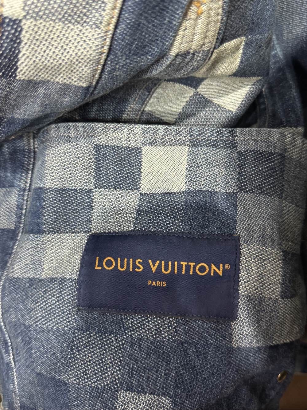 Louis Vuitton Louis Vuitton Pixelated Denim Jacket Size L Size US L / EU 52-54 / 3 - 3 Thumbnail