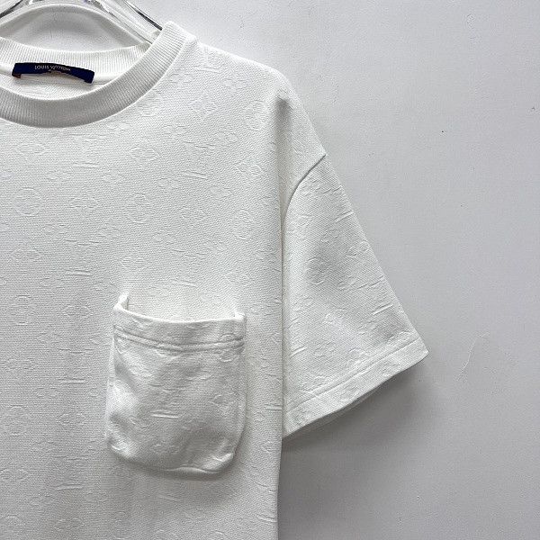 Louis Vuitton Louis Vuitton Monogram Pocket T-Shirt Size S Size US S / EU 44-46 / 1 - 5 Thumbnail