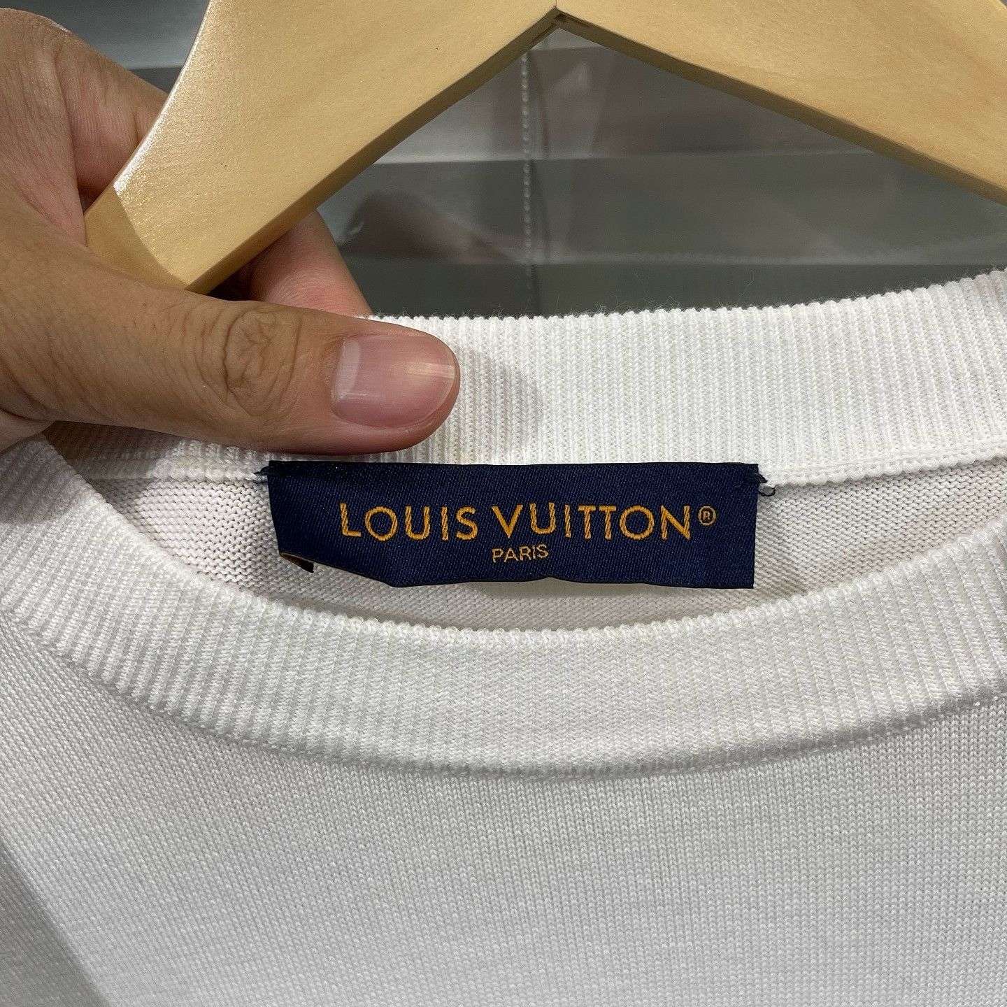 Louis Vuitton Louis Vuitton Cartoon Graphic T-Shirt Size L Size US L / EU 52-54 / 3 - 3 Thumbnail