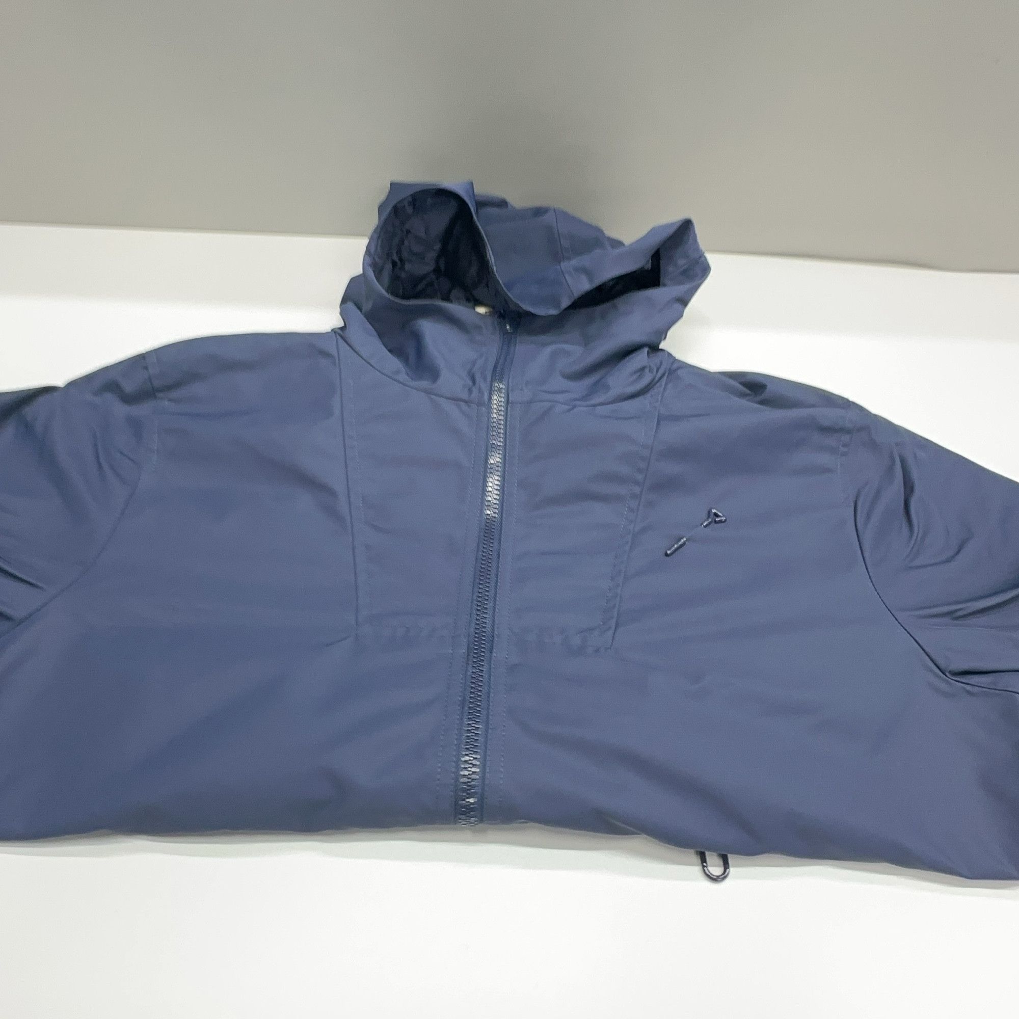 Louis Vuitton Louis Vuitton Monogram Hooded Windbreaker Size M Size US M / EU 48-50 / 2 - 17 Thumbnail