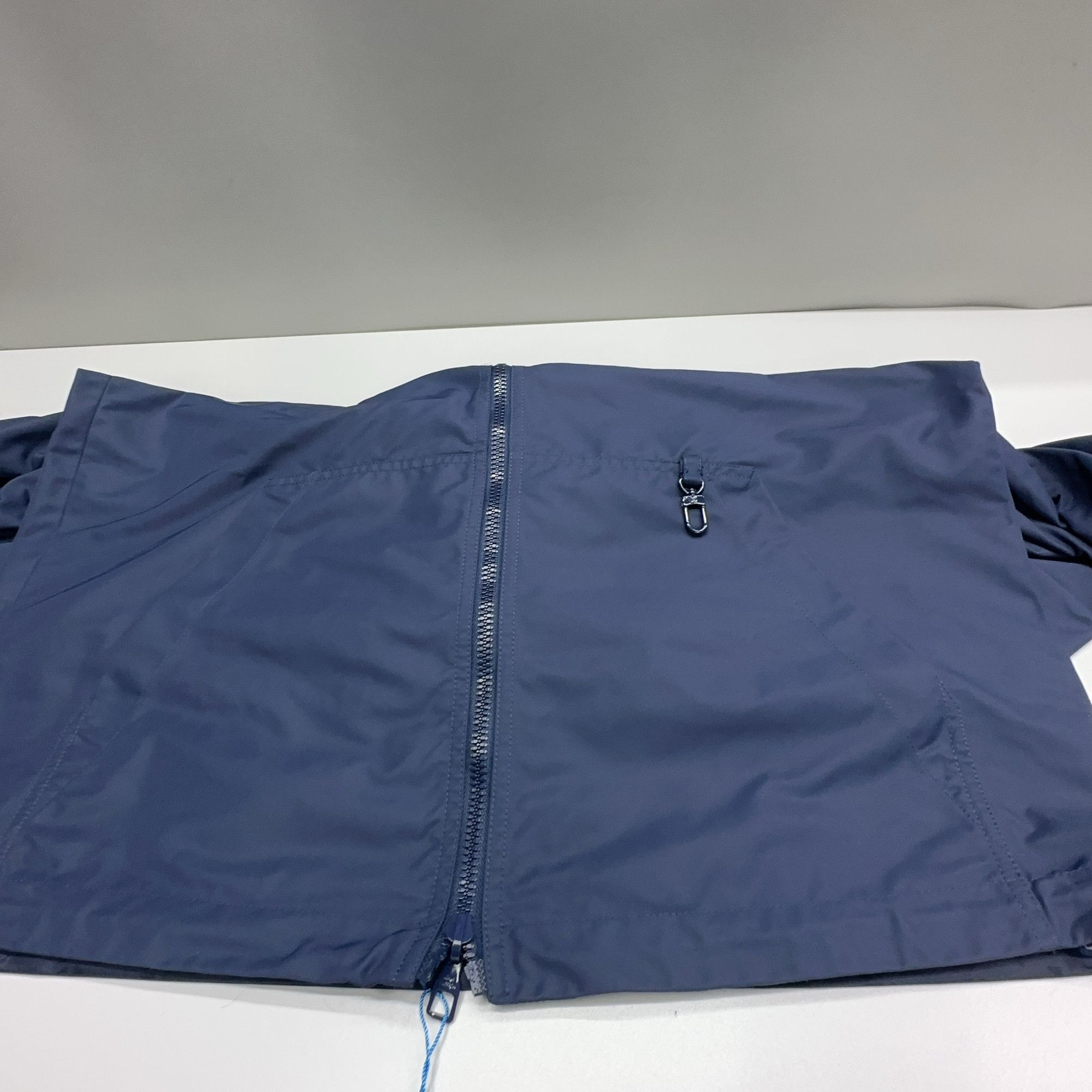 Louis Vuitton Louis Vuitton Monogram Hooded Windbreaker Size M Size US M / EU 48-50 / 2 - 7 Thumbnail