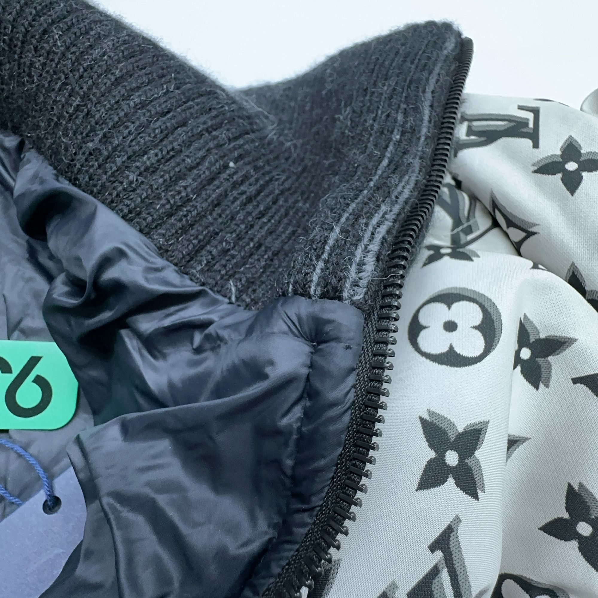 Louis Vuitton Louis Vuitton Monogram Down Jacket Size 36 Size XS / US 0-2 / IT 36-38 - 7 Thumbnail