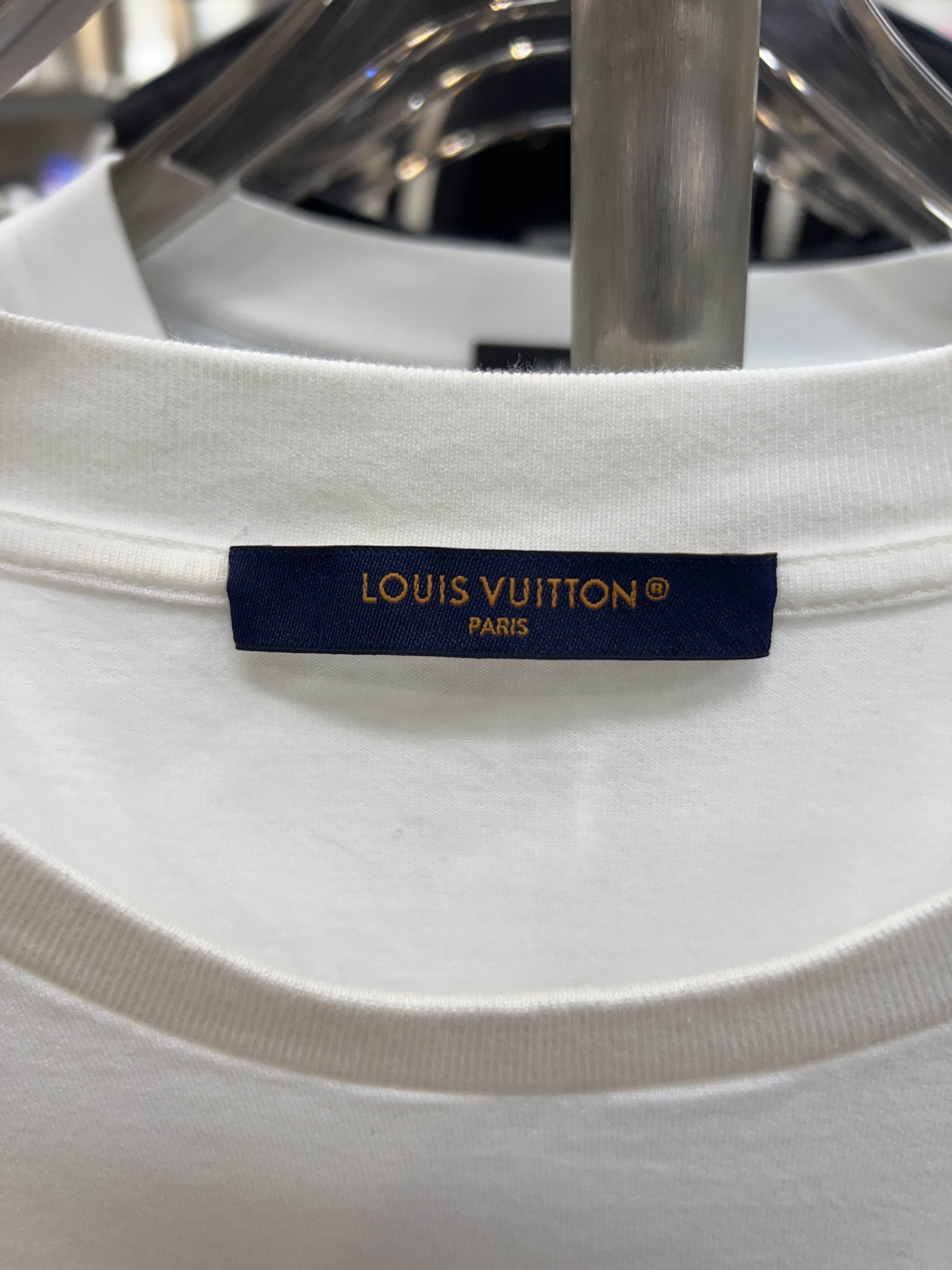 Louis Vuitton Louis Vuitton Seashell Graphic T-Shirt XXL Size US XXL / EU 58 / 5 - 3 Thumbnail