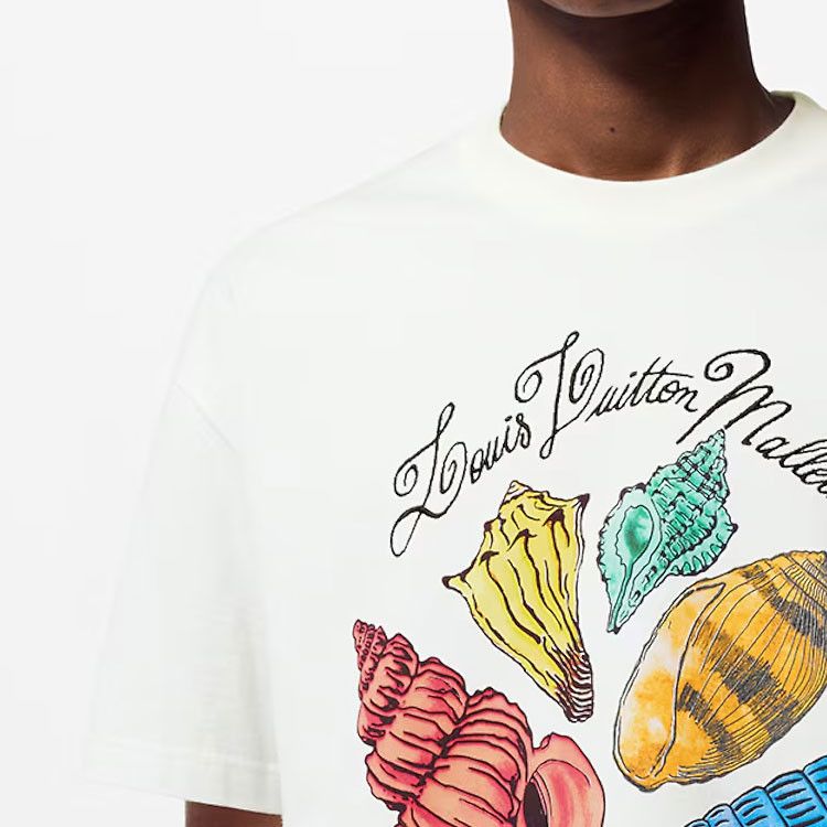 Louis Vuitton Louis Vuitton Seashell Graphic T-Shirt XXL Size US XXL / EU 58 / 5 - 7 Thumbnail