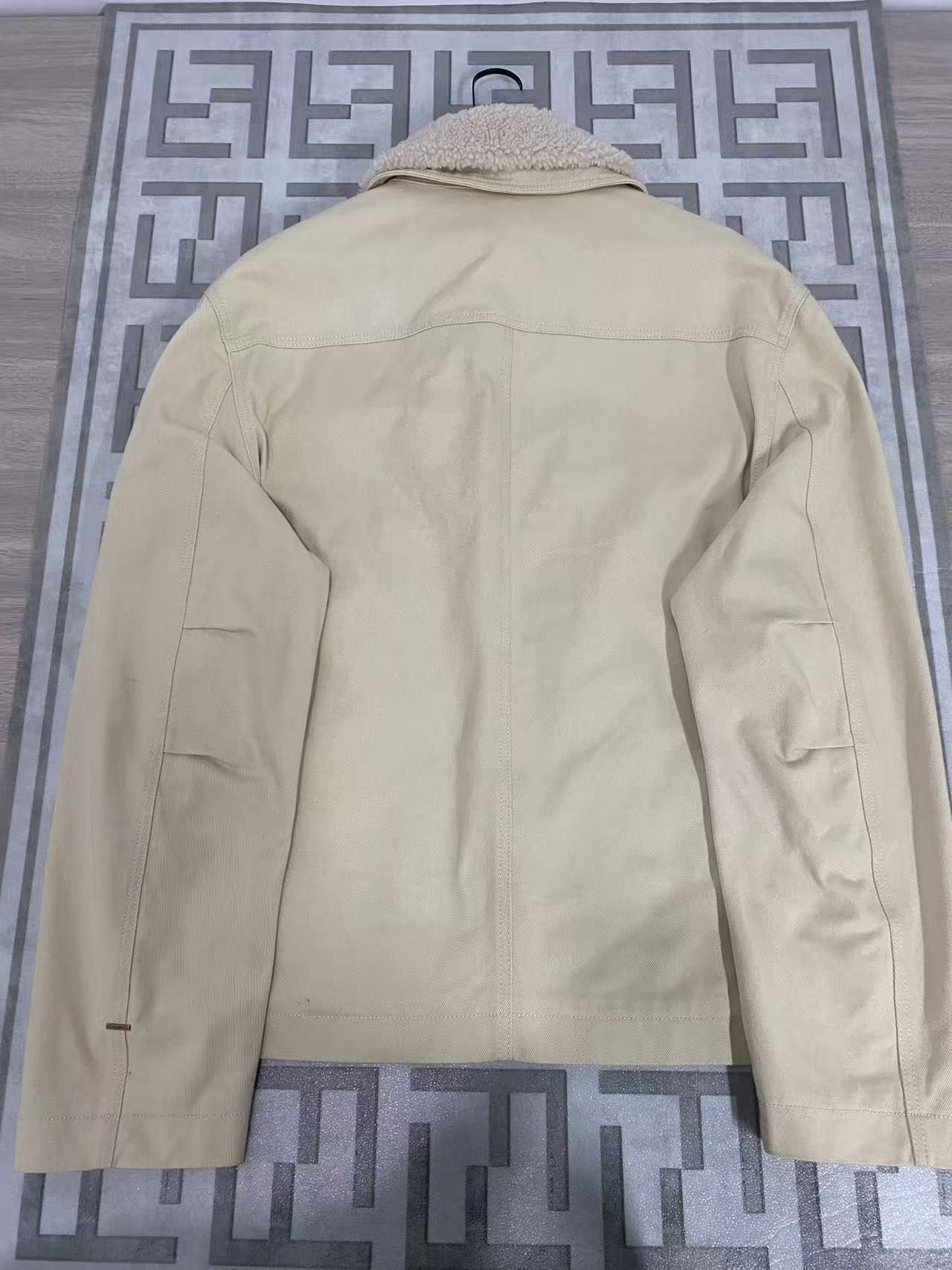 Louis Vuitton Louis Vuitton Monogram Shearling Collar Jacket Size L Size US L / EU 52-54 / 3 - 2 Thumbnail