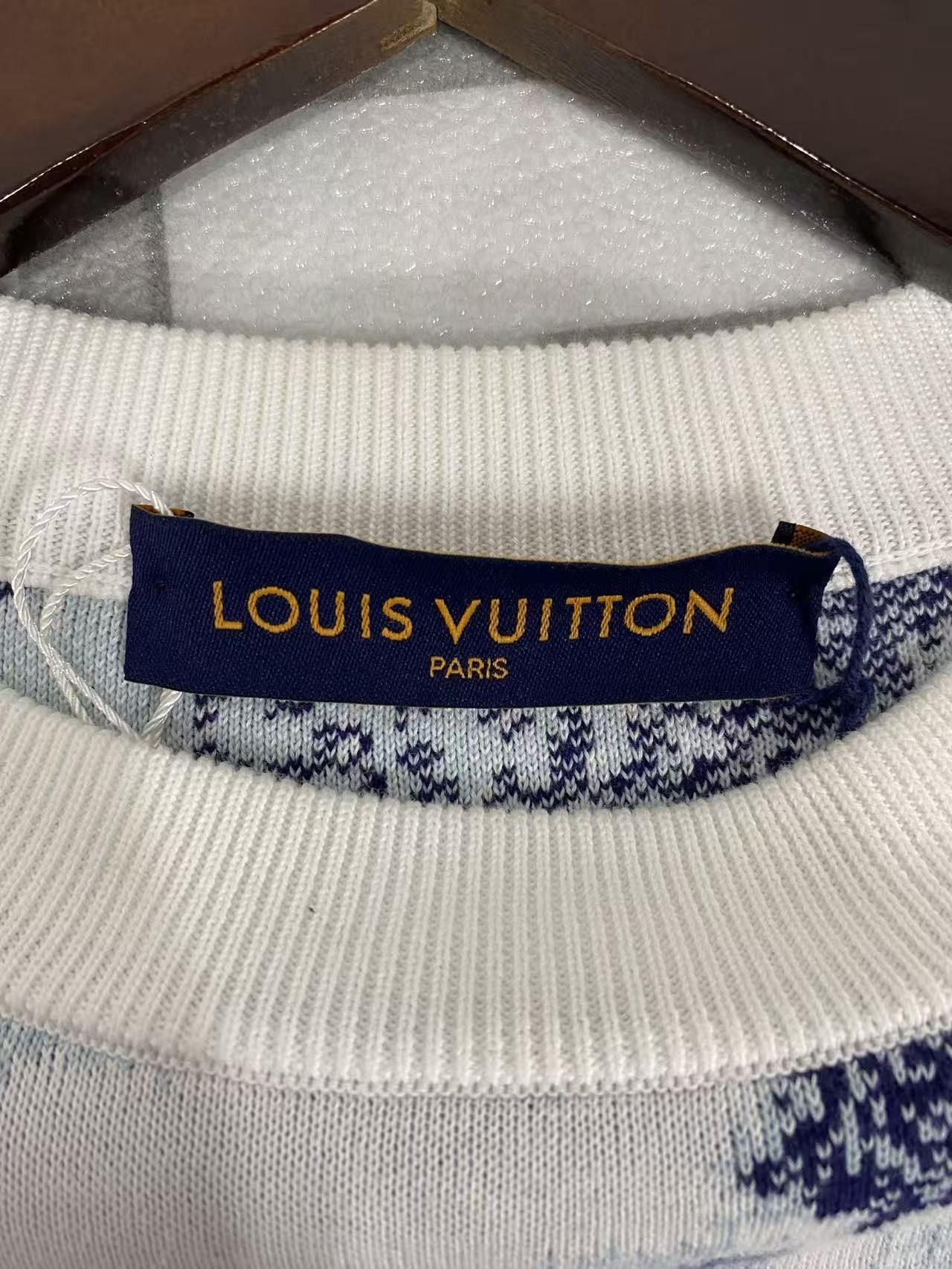 Louis Vuitton LOUIS VUITTON Bandana Print Sweater Size XS Size US XS / EU 42 / 0 - 3 Thumbnail
