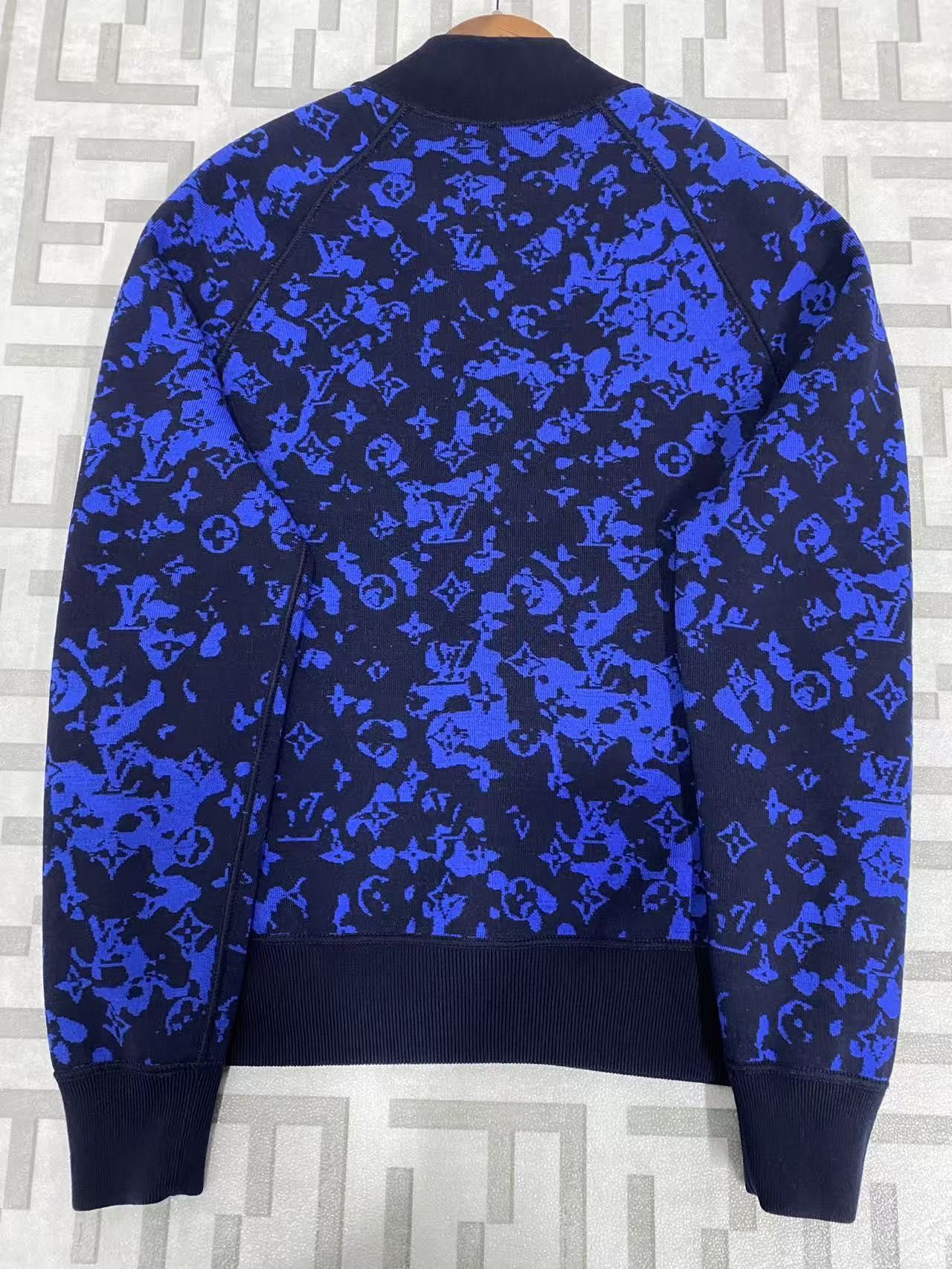Louis Vuitton Louis Vuitton Monogram Knit Bomber Jacket Size S Size US S / EU 44-46 / 1 - 2 Thumbnail