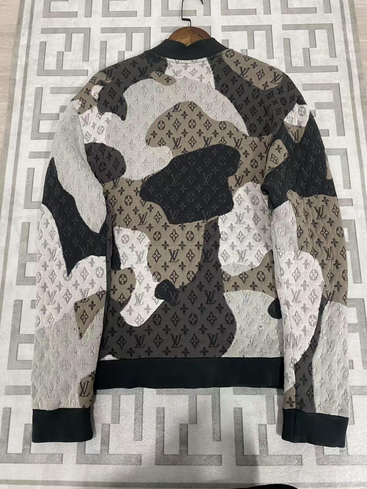 Louis Vuitton Louis Vuitton Monogram Jacquard Bomber Jacket Size L Size US L / EU 52-54 / 3 - 2 Thumbnail
