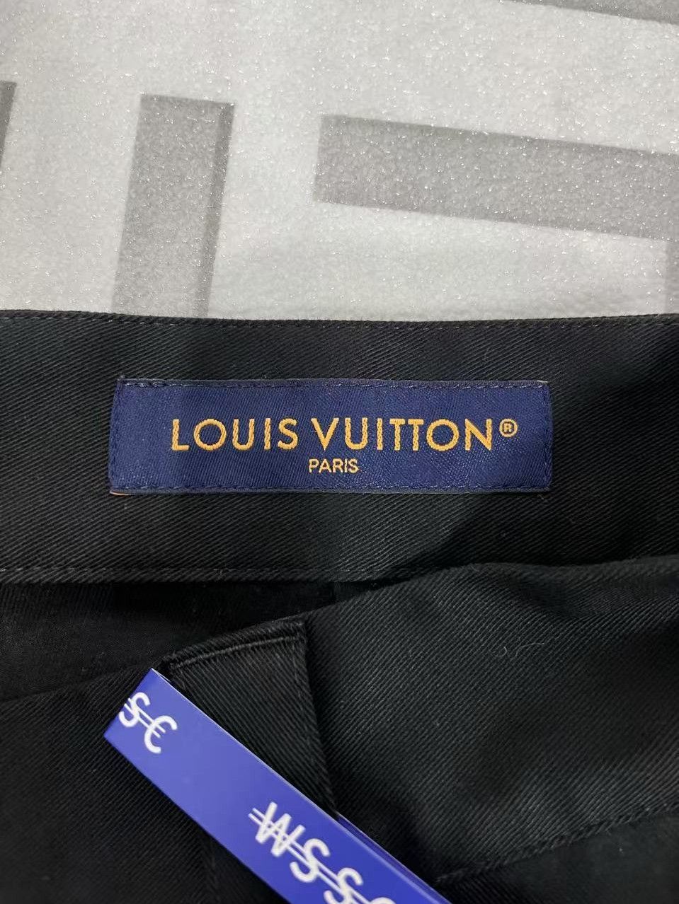 Louis Vuitton Louis Vuitton Logo Patch Casual Pants US 34 Size US 34 / EU 50 - 3 Thumbnail