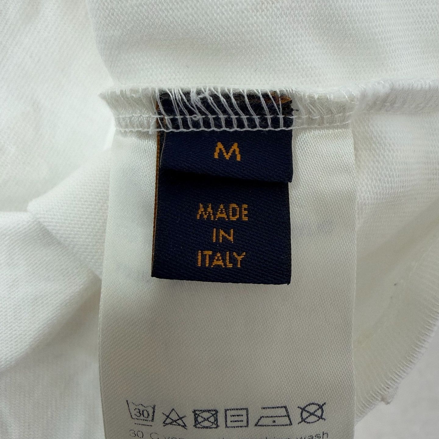 Louis Vuitton Louis Vuitton Monogram Pouch T-Shirt Size M Size US M / EU 48-50 / 2 - 5 Thumbnail