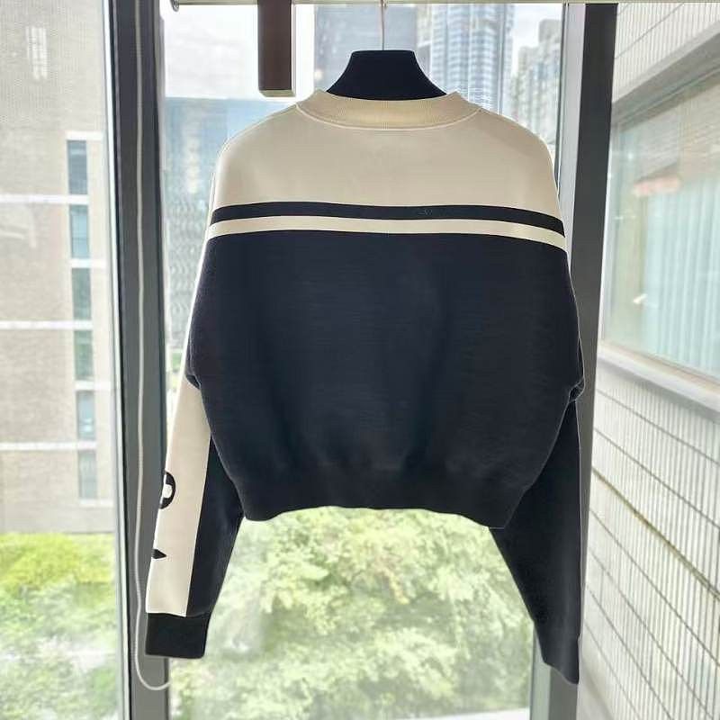 Louis Vuitton Louis Vuitton Geometric Jacquard Crewneck Sweater Size S Size S / US 4 / IT 40 - 2 Thumbnail
